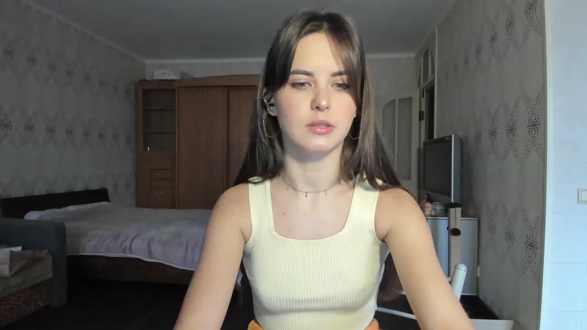 Gallery image thumbnail from Ms_Pizza's myfreecams stream on, 12/02/2022, 12:05 image 17 of 20