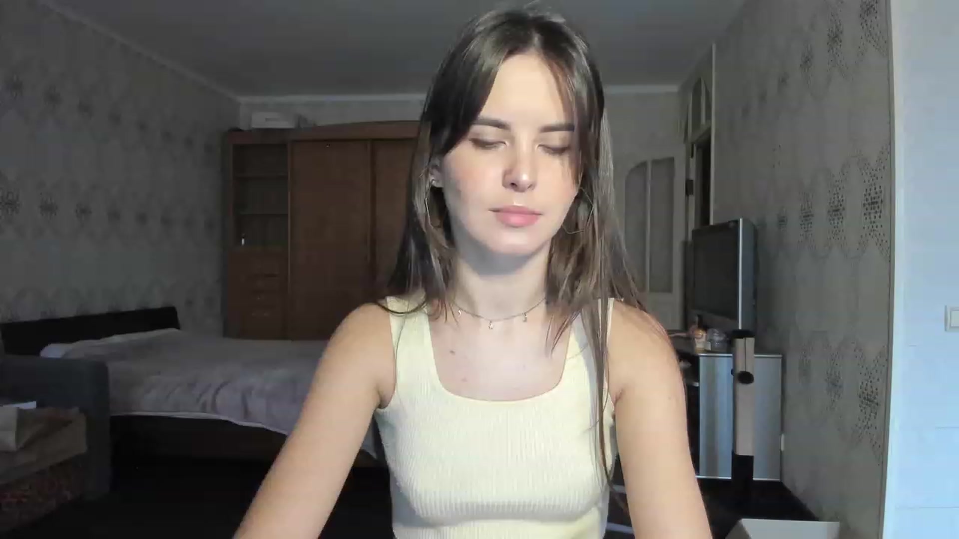 Gallery image thumbnail from Ms_Pizza's myfreecams stream on, 12/02/2022, 12:50 image 19 of 20