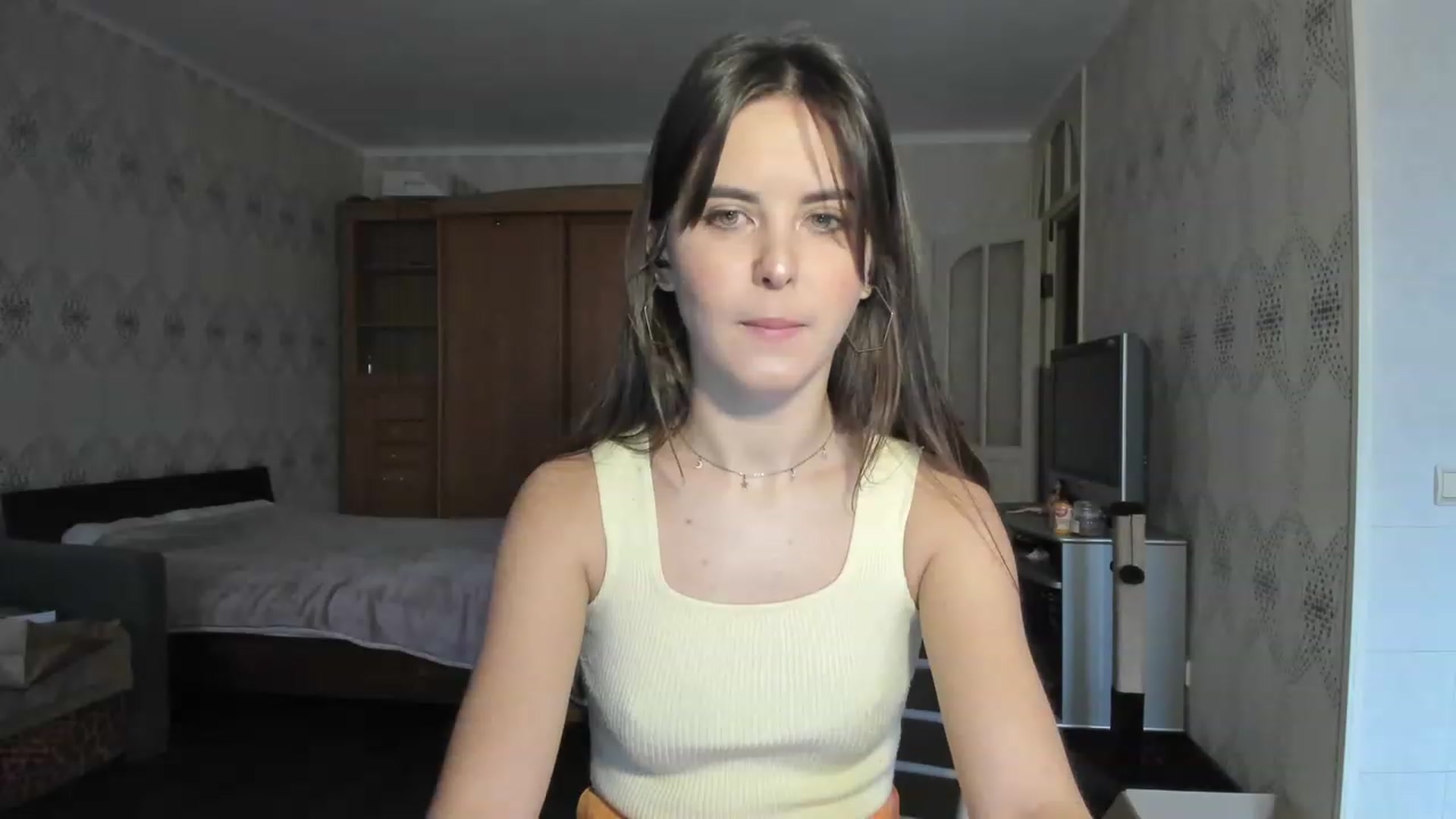 Gallery image thumbnail from Ms_Pizza's myfreecams stream on, 12/02/2022, 12:50 image 5 of 20