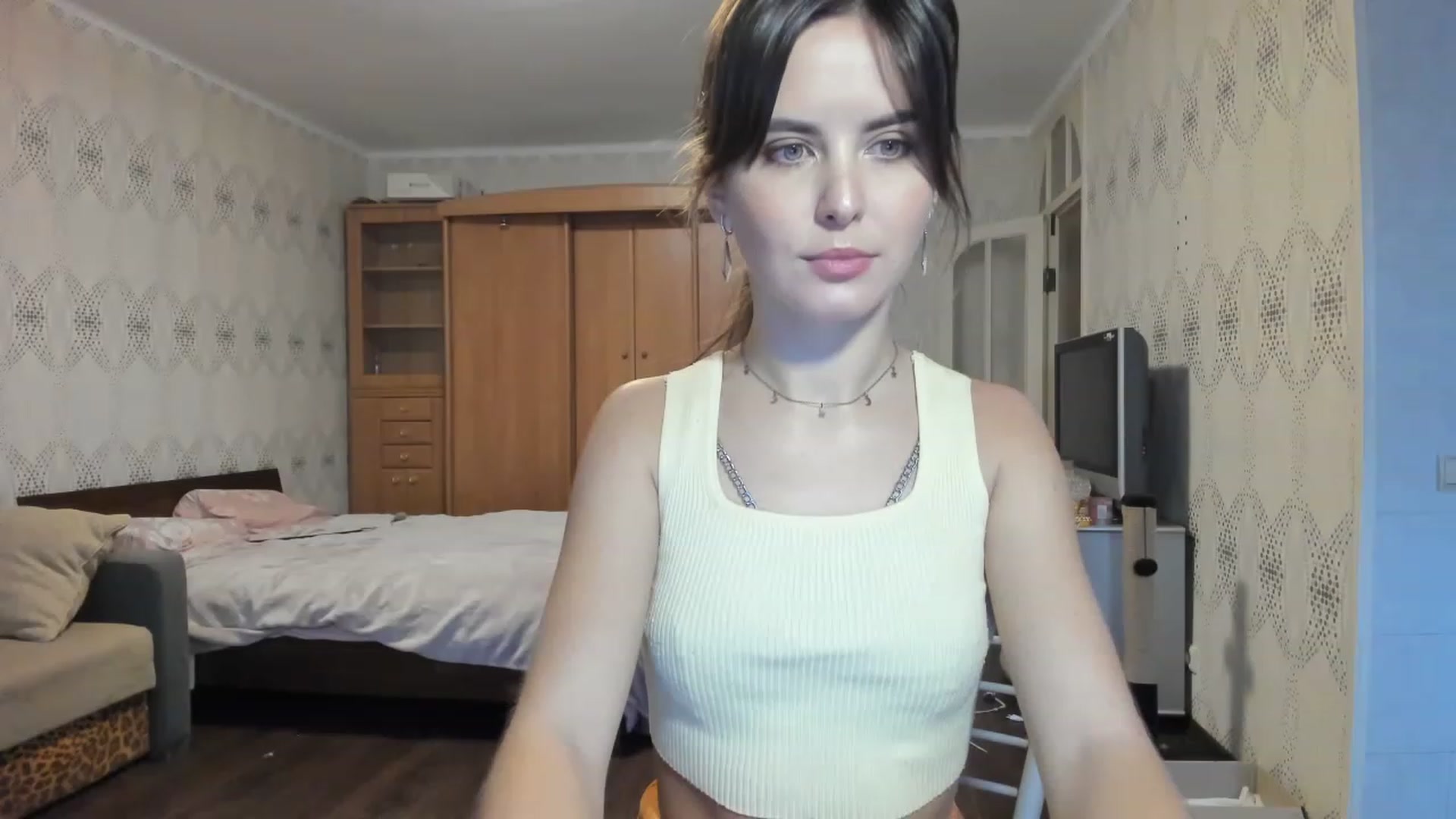 Gallery image thumbnail from Ms_Pizza's myfreecams stream on, 12/16/2022, 12:30 image 11 of 20