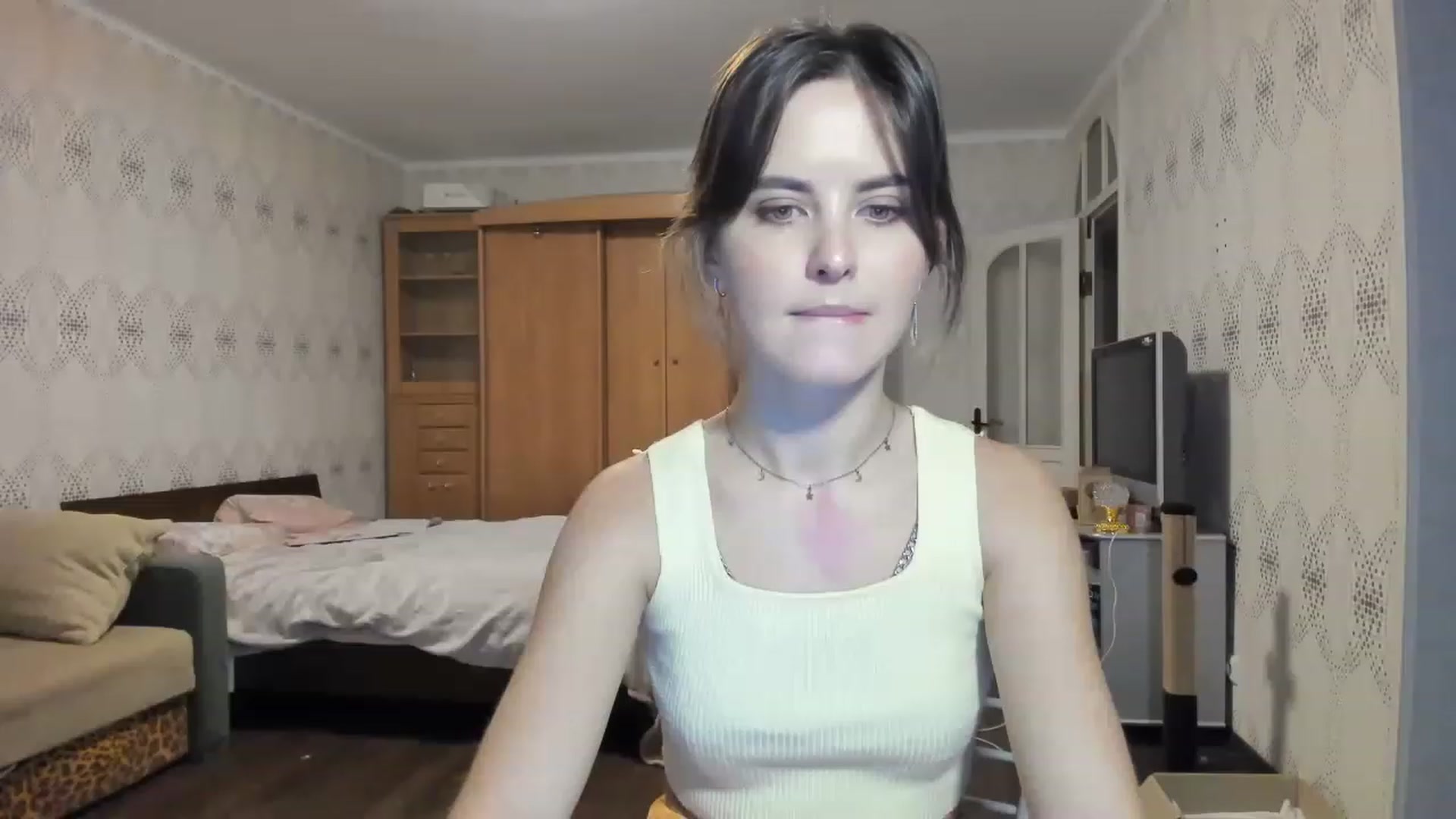 Gallery image thumbnail from Ms_Pizza's myfreecams stream on, 12/16/2022, 14:59 image 10 of 20