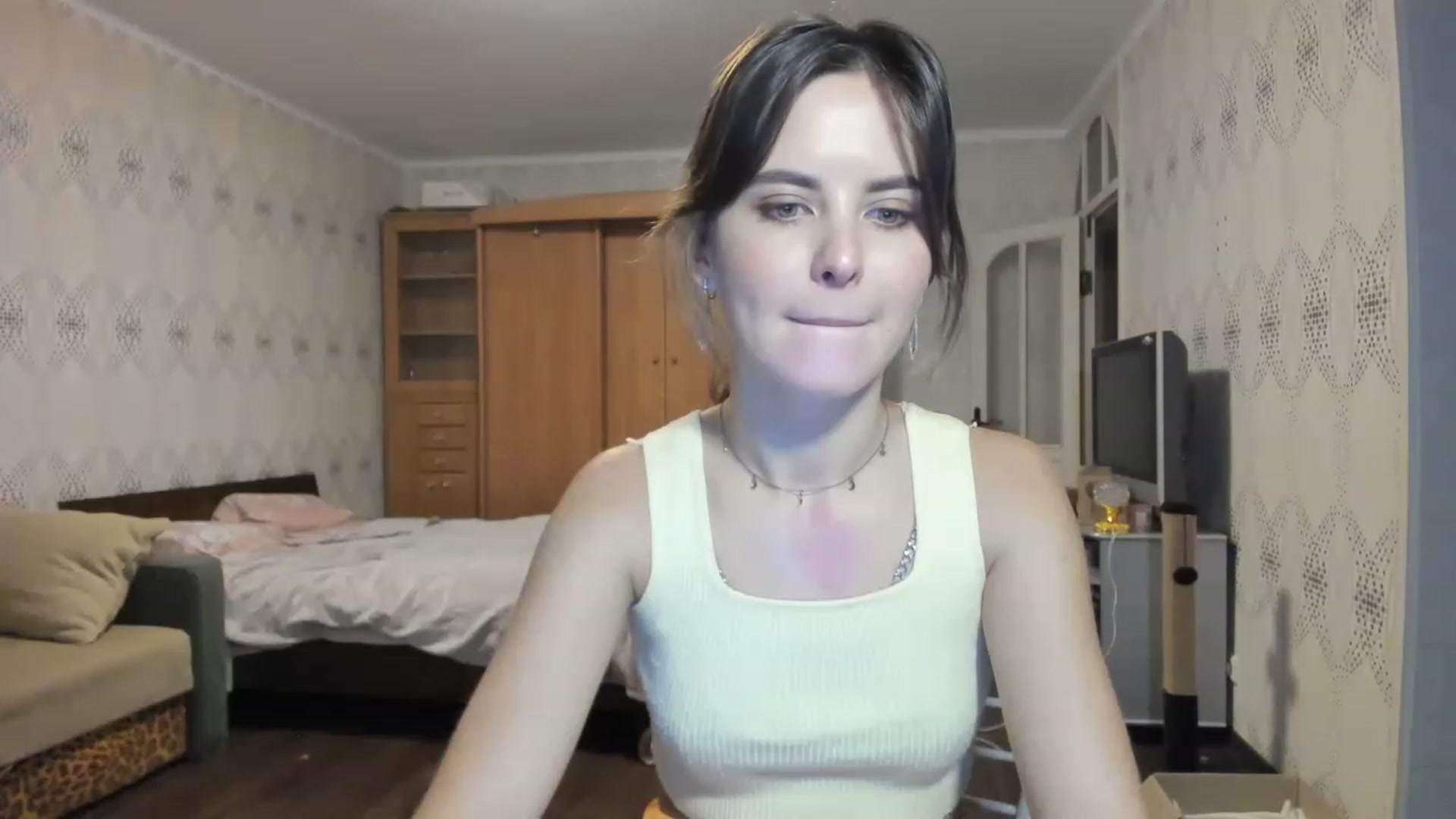Gallery image thumbnail from Ms_Pizza's myfreecams stream on, 12/16/2022, 14:59 image 11 of 20