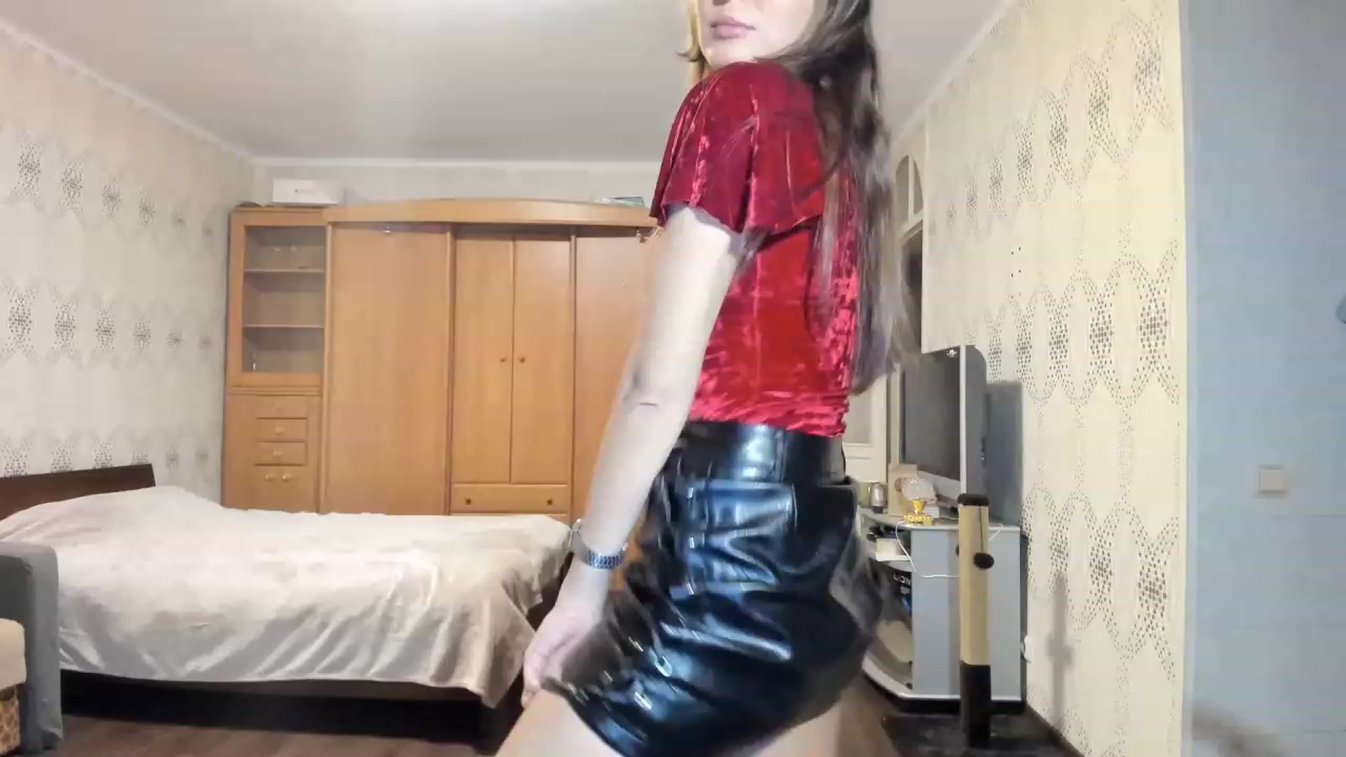 Gallery image thumbnail from Ms_Pizza's myfreecams stream on, 12/18/2022, 18:00 image 18 of 20