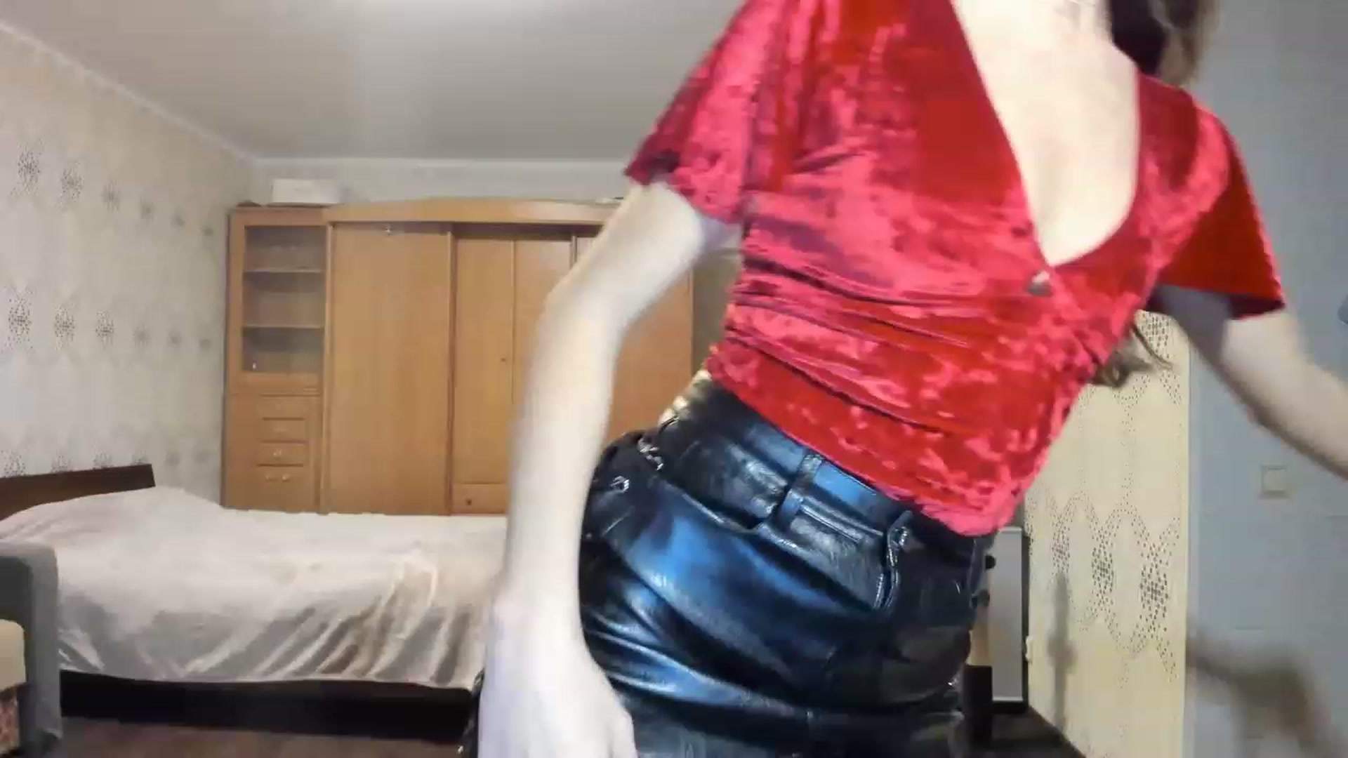 Gallery image thumbnail from Ms_Pizza's myfreecams stream on, 12/18/2022, 18:00 image 1 of 20