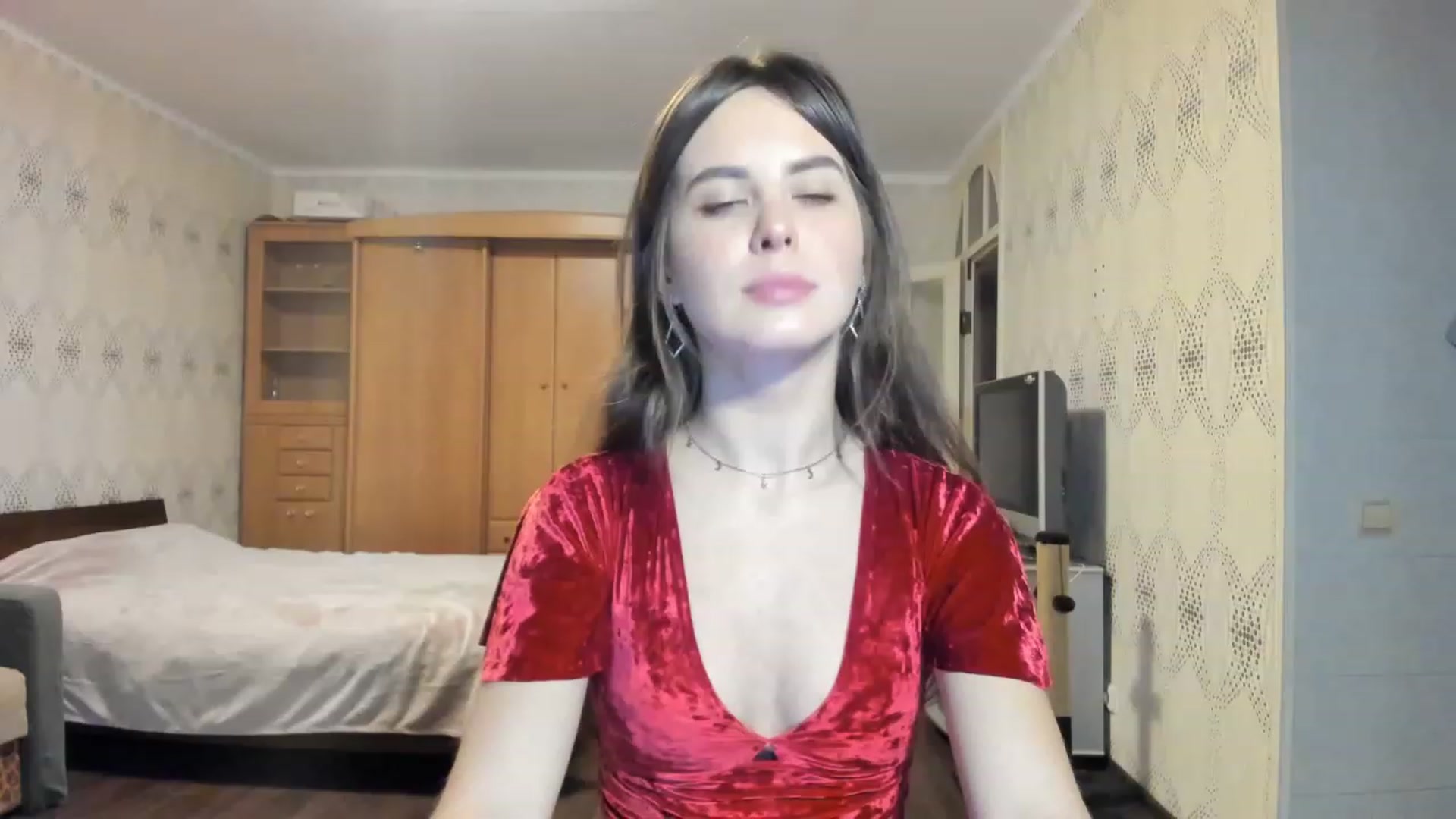 Gallery image thumbnail from Ms_Pizza's myfreecams stream on, 12/18/2022, 18:00 image 14 of 20