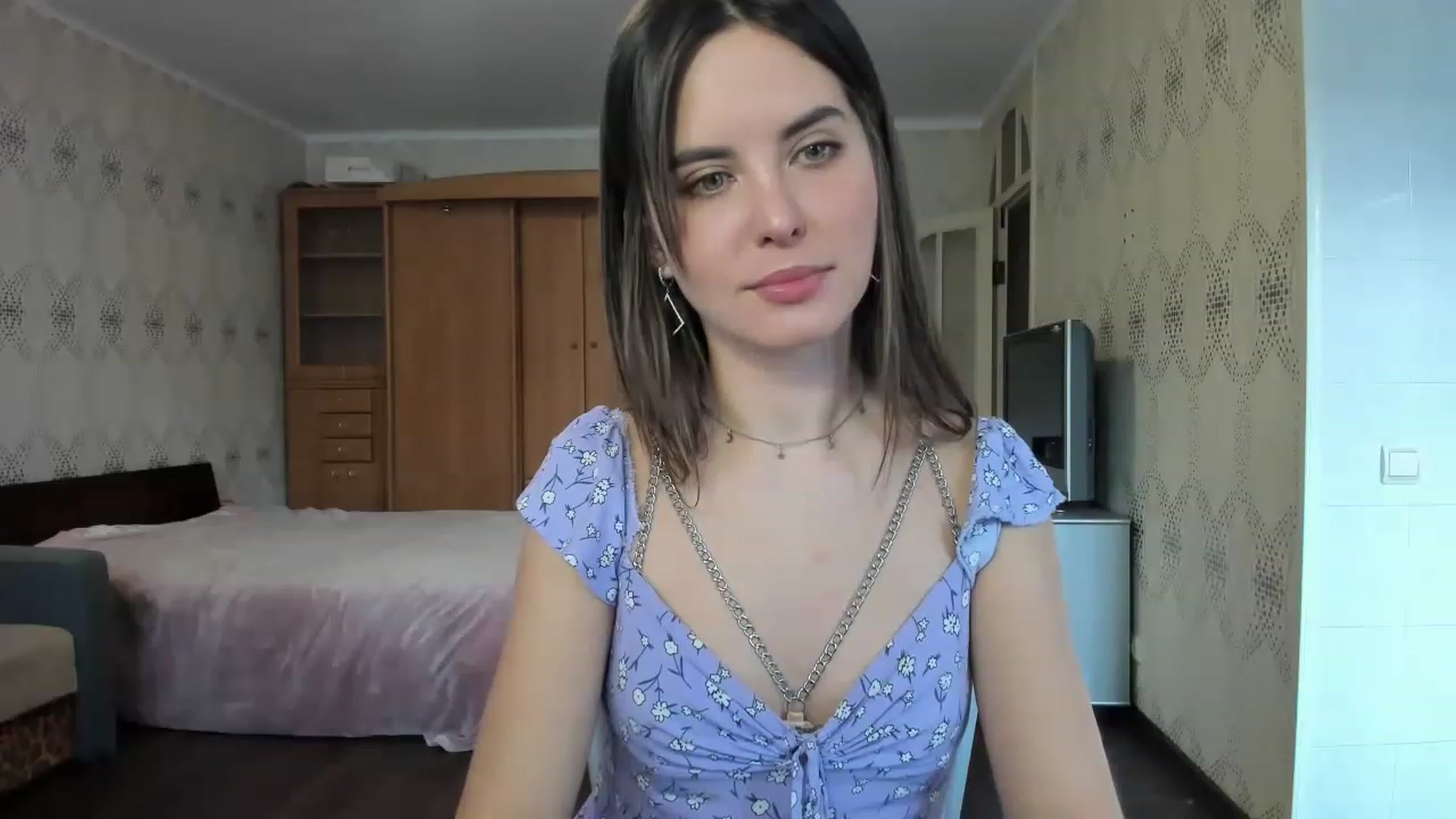 Gallery image thumbnail from Ms_Pizza's myfreecams stream on, 12/20/2022, 13:22 image 10 of 20