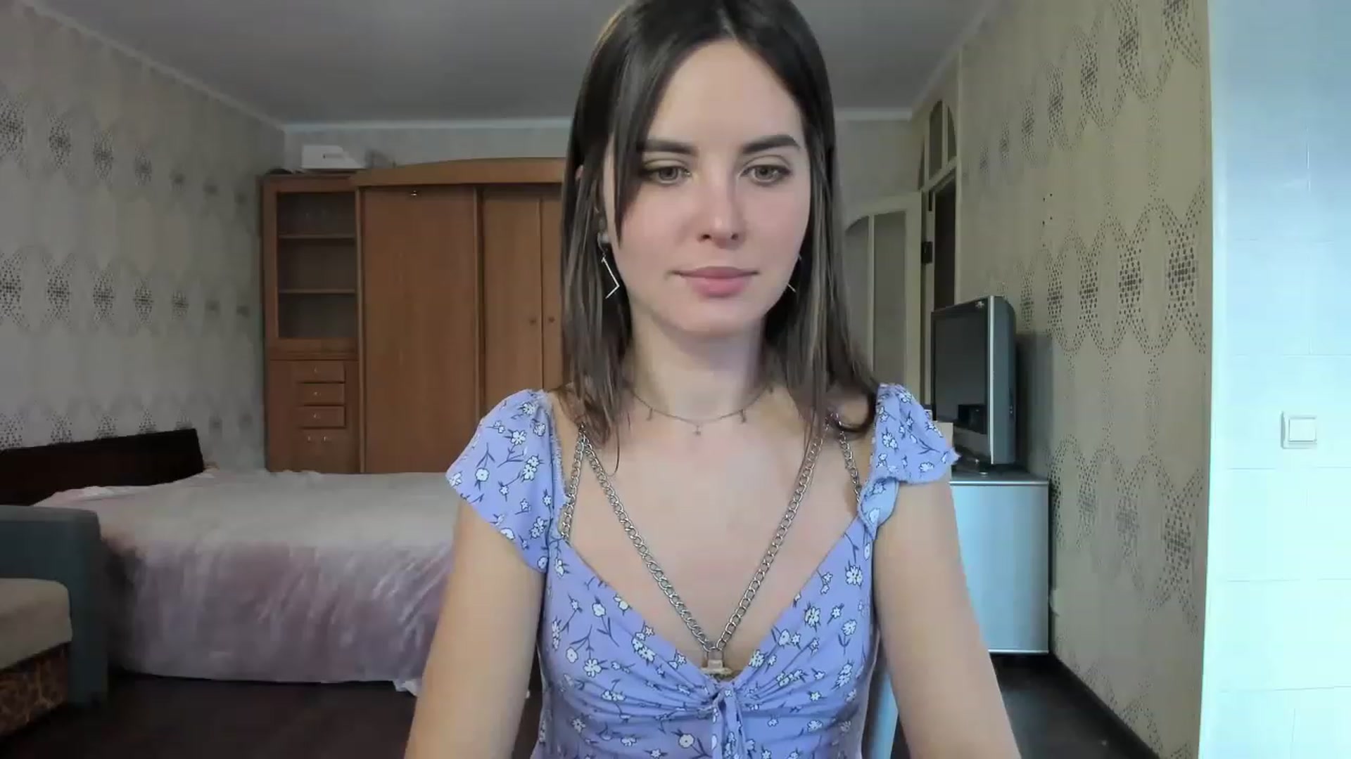 Gallery image thumbnail from Ms_Pizza's myfreecams stream on, 12/20/2022, 13:22 image 12 of 20