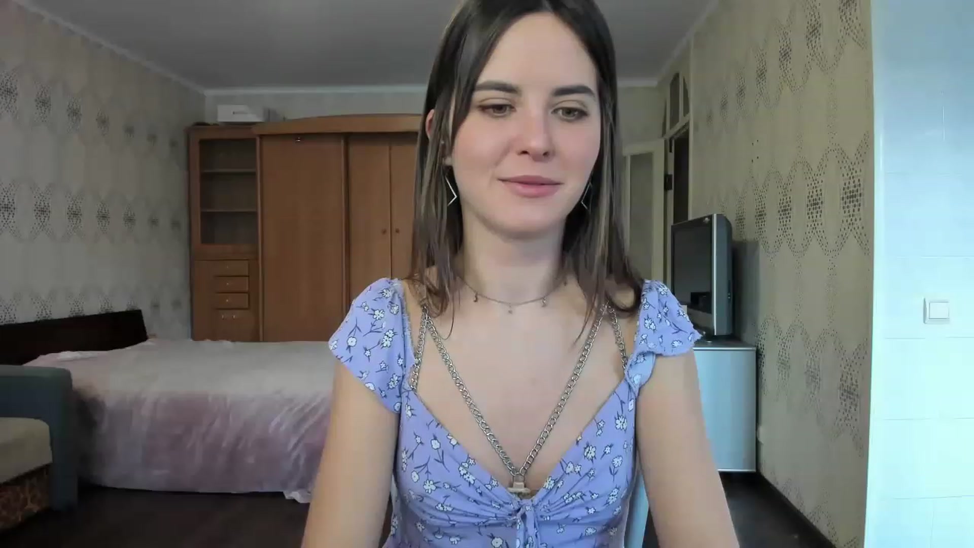 Gallery image thumbnail from Ms_Pizza's myfreecams stream on, 12/20/2022, 13:22 image 11 of 20