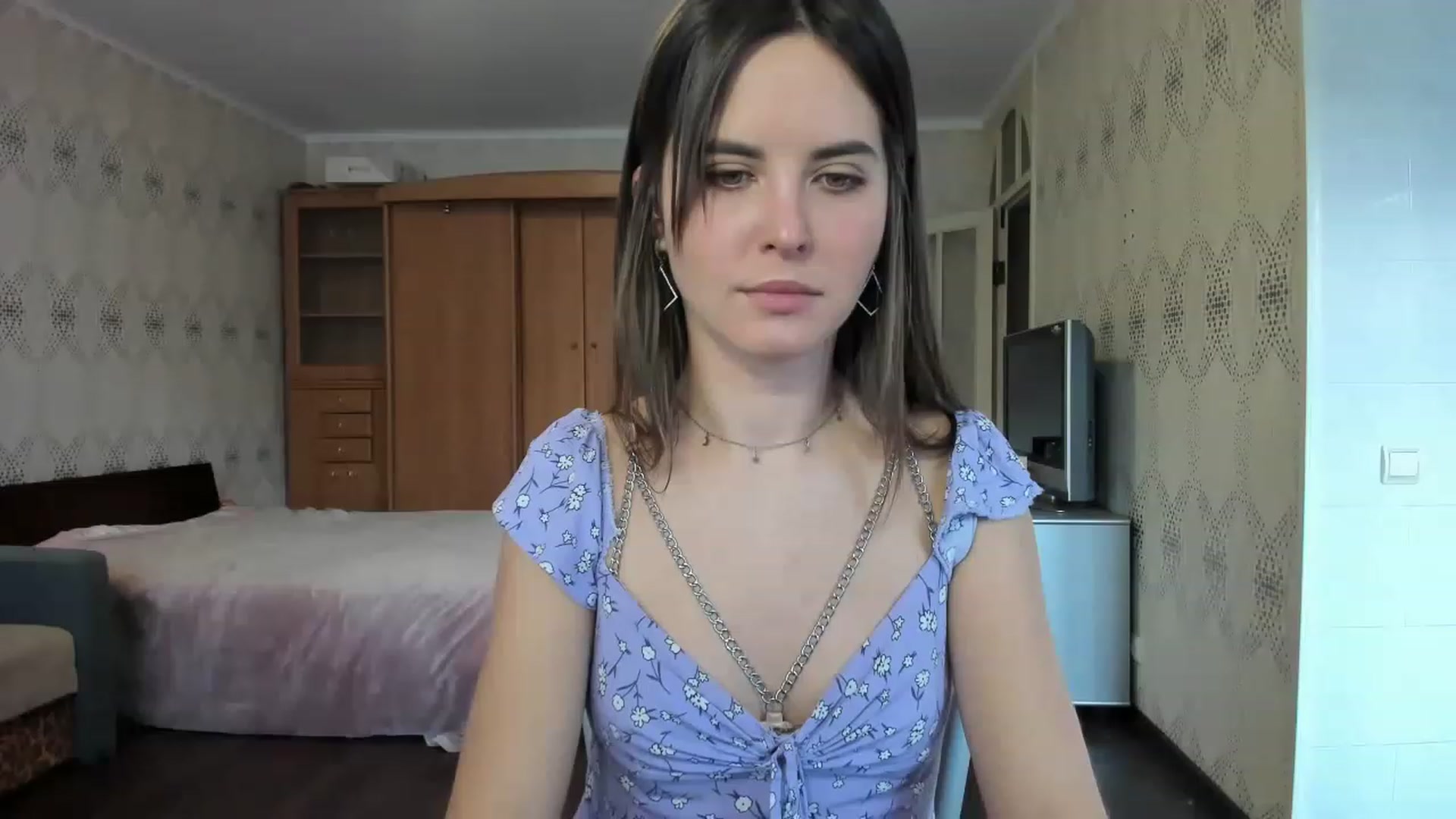 Gallery image thumbnail from Ms_Pizza's myfreecams stream on, 12/20/2022, 13:22 image 9 of 20
