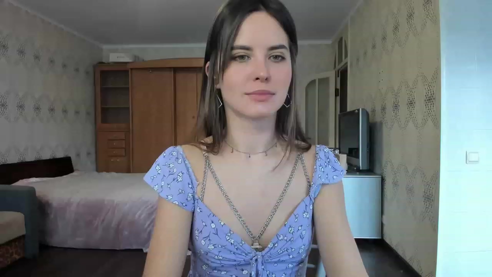 Gallery image thumbnail from Ms_Pizza's myfreecams stream on, 12/20/2022, 13:22 image 5 of 20