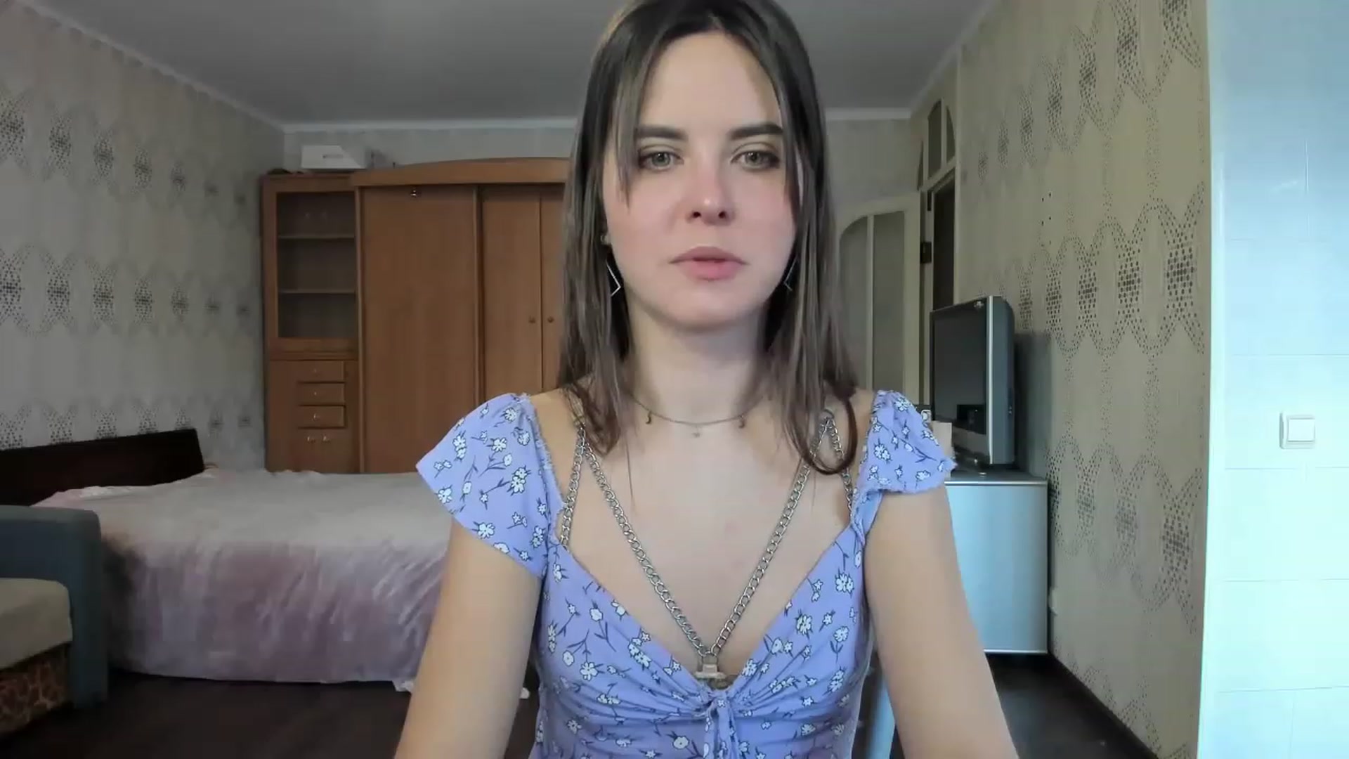 Gallery image thumbnail from Ms_Pizza's myfreecams stream on, 12/20/2022, 13:22 image 15 of 20