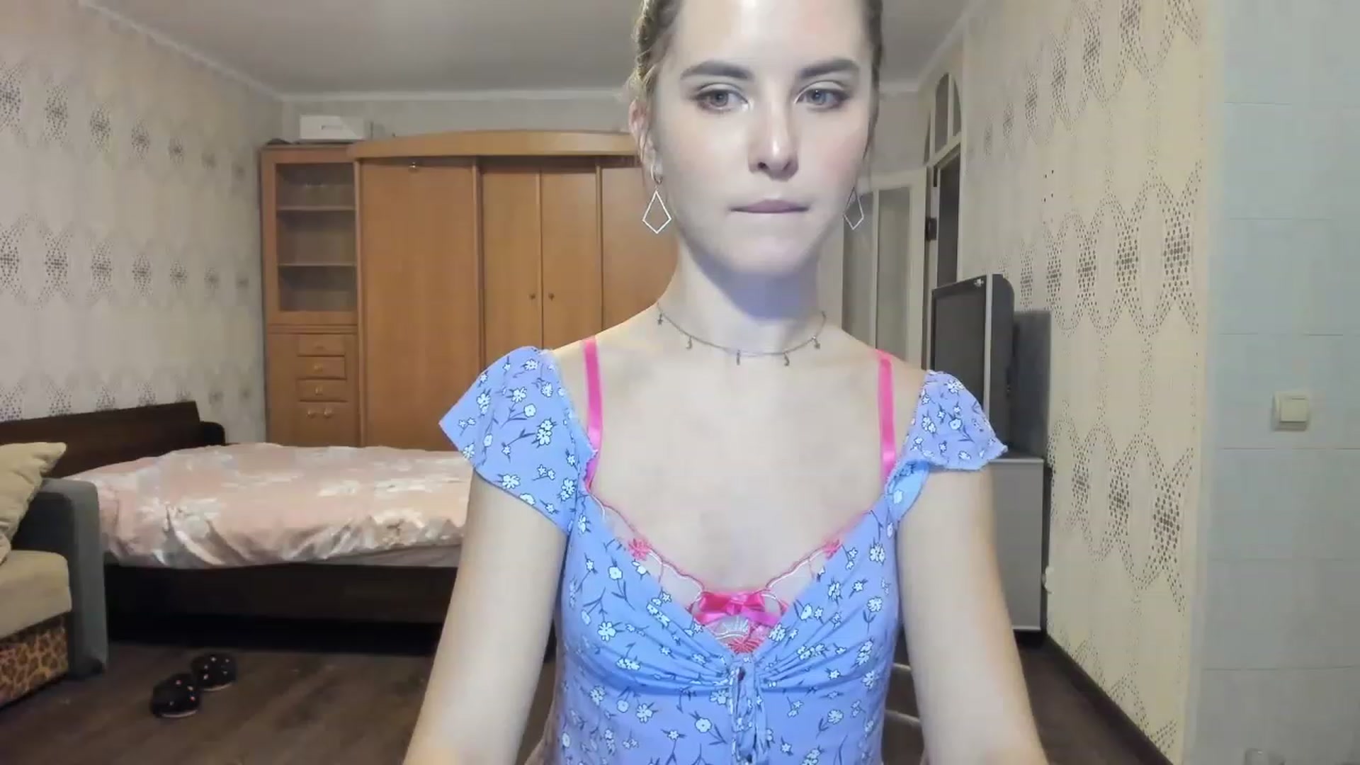Gallery image thumbnail from Ms_Pizza's myfreecams stream on, 12/22/2022, 15:29 image 19 of 20