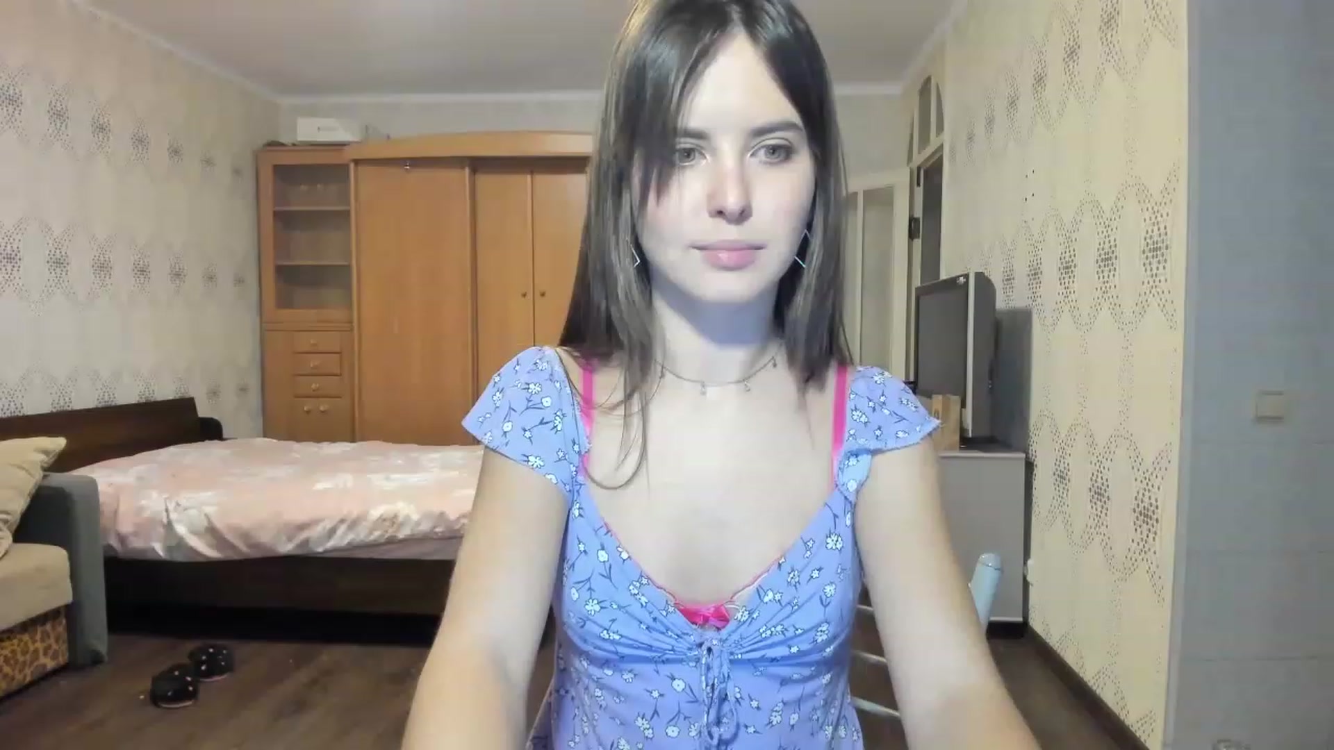 Gallery image thumbnail from Ms_Pizza's myfreecams stream on, 12/22/2022, 17:46 image 13 of 20