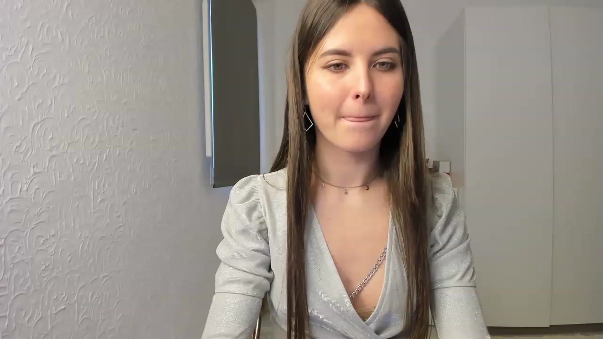 Gallery image thumbnail from Ms_Pizza's myfreecams stream on, 02/04/2023, 15:35 image 15 of 20