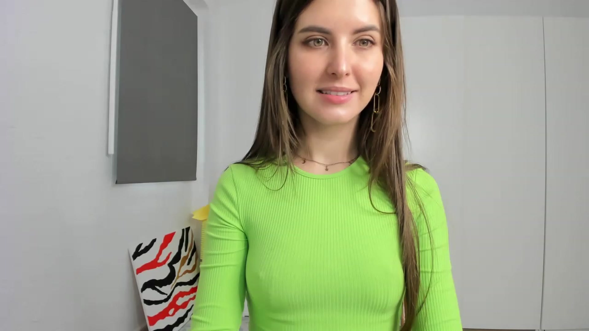 Gallery image thumbnail from Ms_Pizza's myfreecams stream on, 02/06/2023, 13:02 image 14 of 20