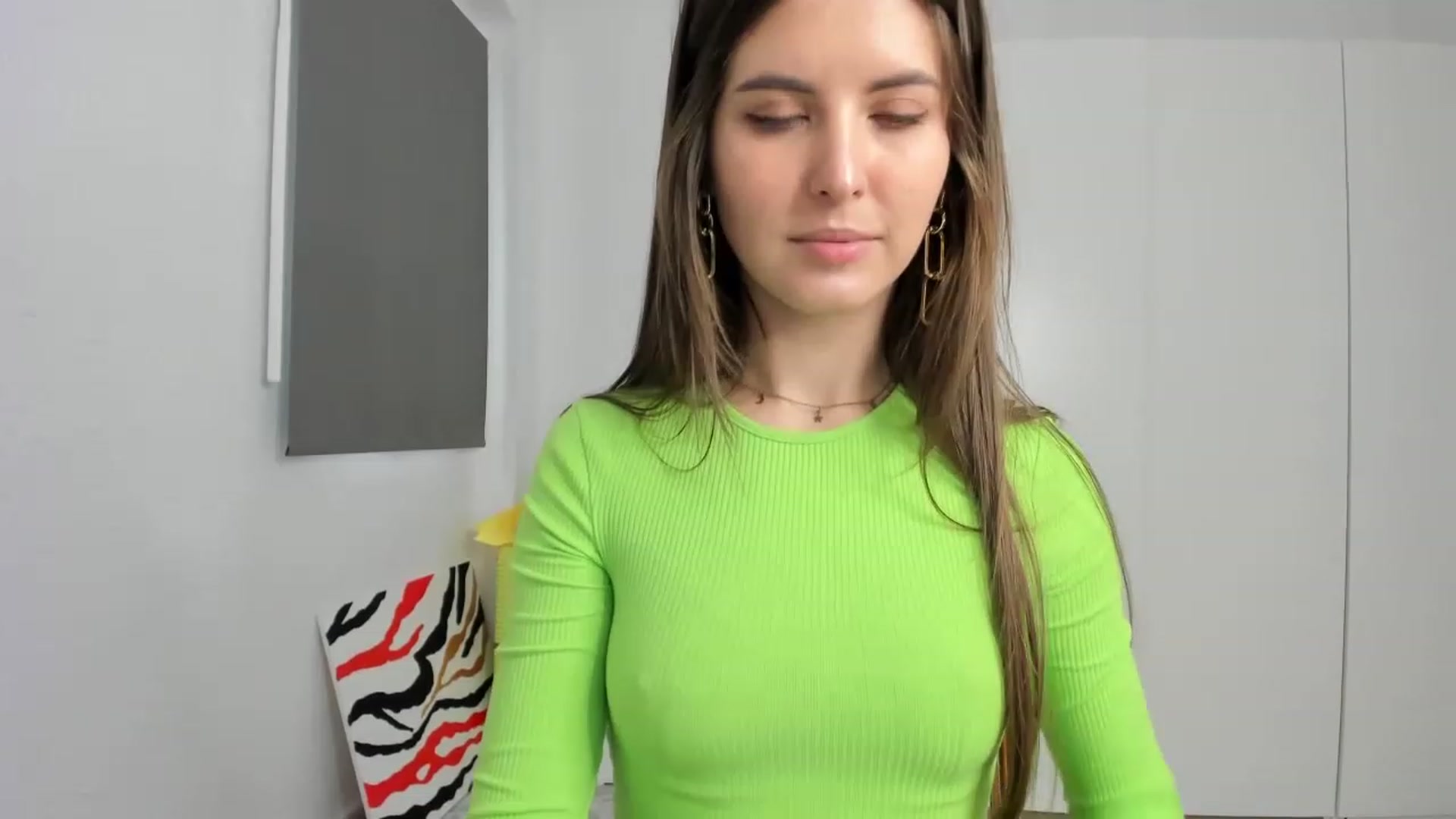 Gallery image thumbnail from Ms_Pizza's myfreecams stream on, 02/06/2023, 13:02 image 13 of 20