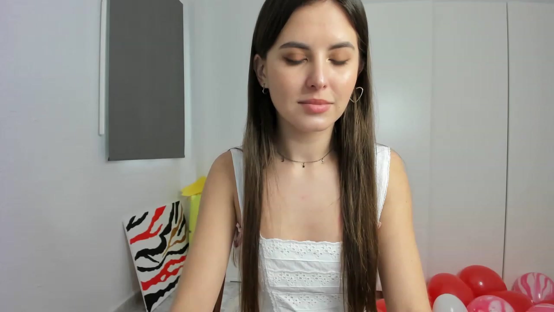 Gallery image thumbnail from Ms_Pizza's myfreecams stream on, 02/13/2023, 15:01 image 6 of 20