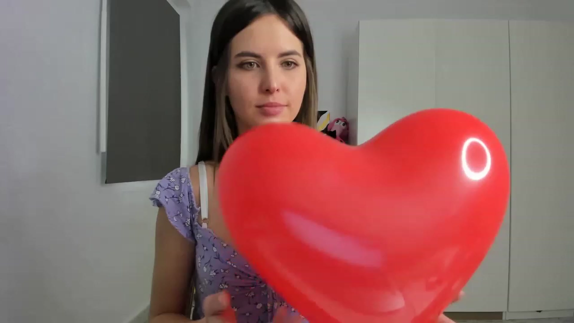 Gallery image thumbnail from Ms_Pizza's myfreecams stream on, 02/17/2023, 15:22 image 2 of 20