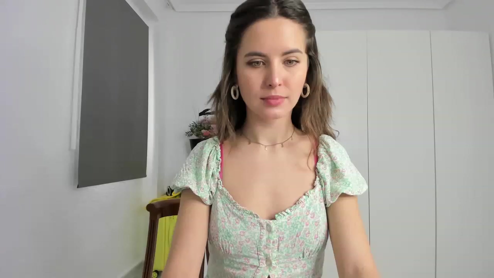 Gallery image thumbnail from Ms_Pizza's myfreecams stream on, 02/27/2023, 13:45 image 8 of 20