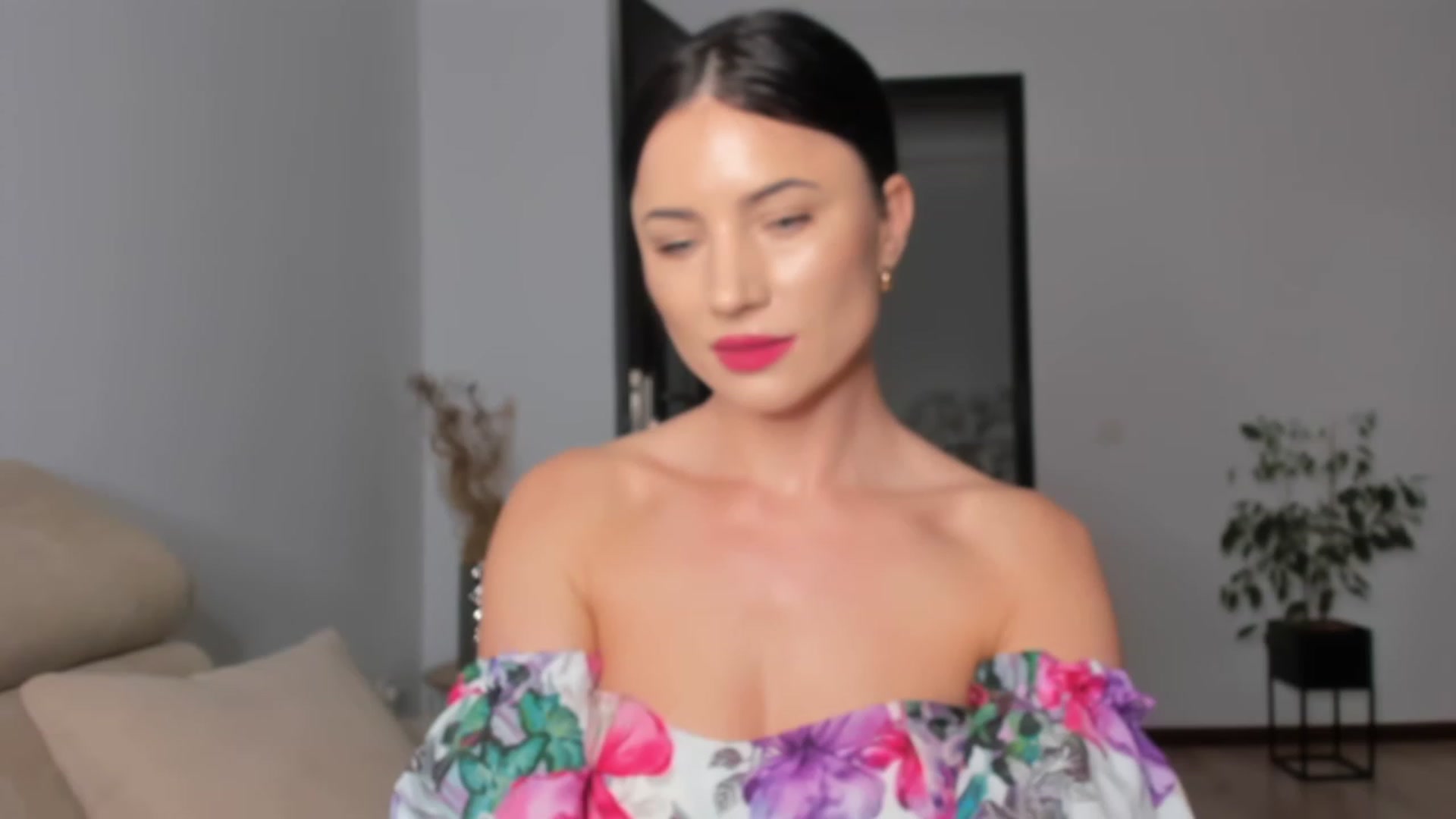 Gallery image thumbnail from Ms_Seductive's myfreecams stream on, 03/27/2023, 15:47 image 19 of 20