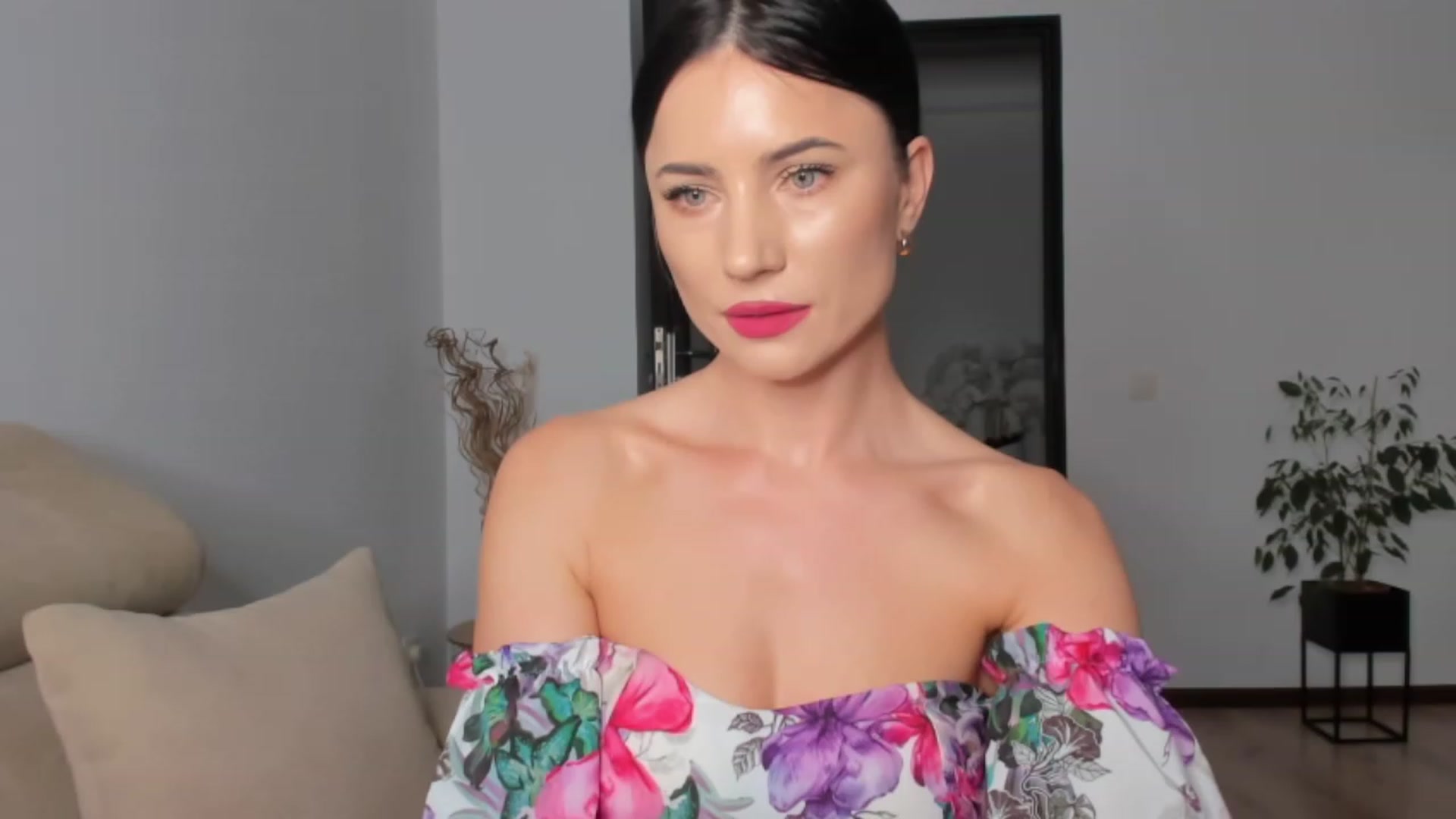 Gallery image thumbnail from Ms_Seductive's myfreecams stream on, 03/27/2023, 16:04 image 20 of 20
