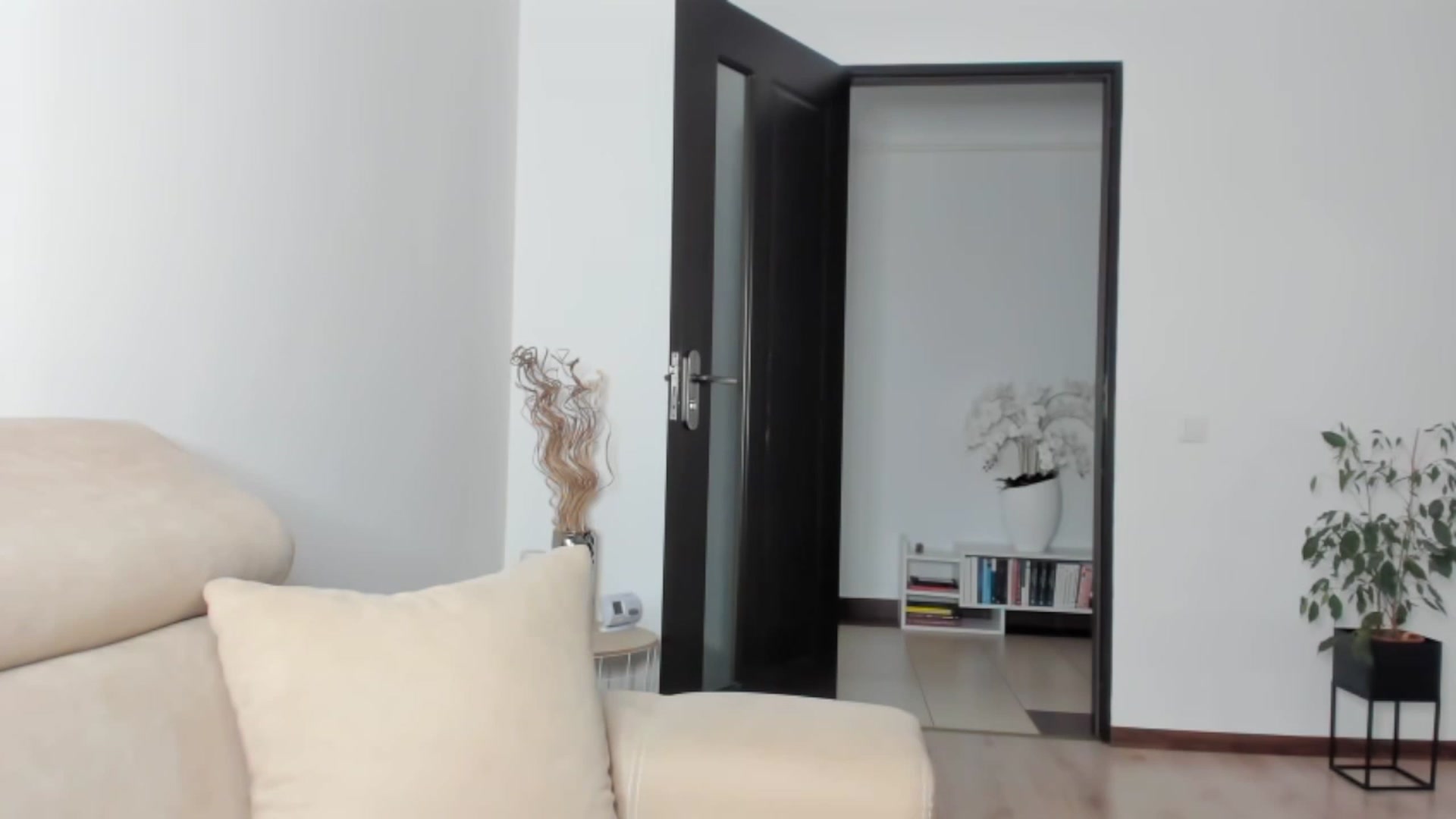 Gallery image thumbnail from Ms_Seductive's myfreecams stream on, 04/06/2023, 15:02 image 6 of 20