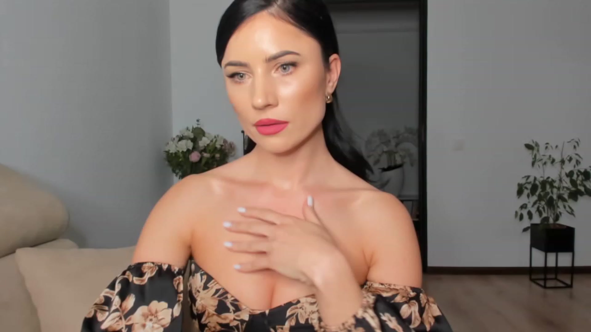 Gallery image thumbnail from Ms_Seductive's myfreecams stream on, 04/21/2023, 15:16 image 15 of 20