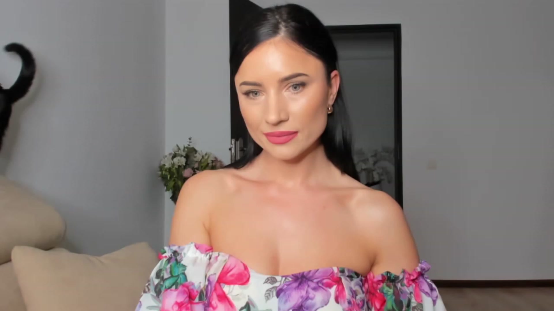 Gallery image thumbnail from Ms_Seductive's myfreecams stream on, 04/24/2023, 14:24 image 7 of 20
