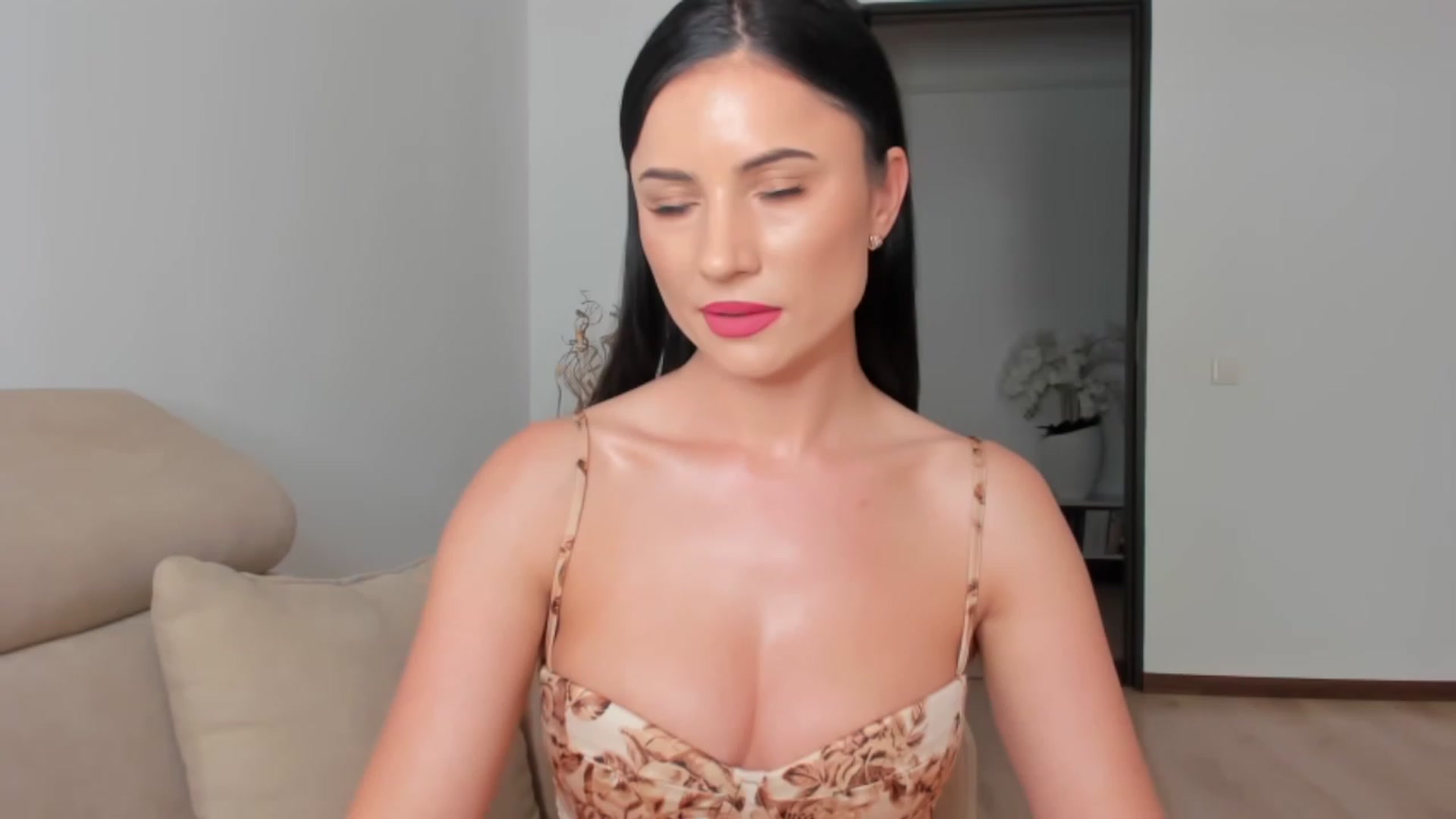 Gallery image thumbnail from Ms_Seductive's myfreecams stream on, 05/03/2023, 15:59 image 2 of 20