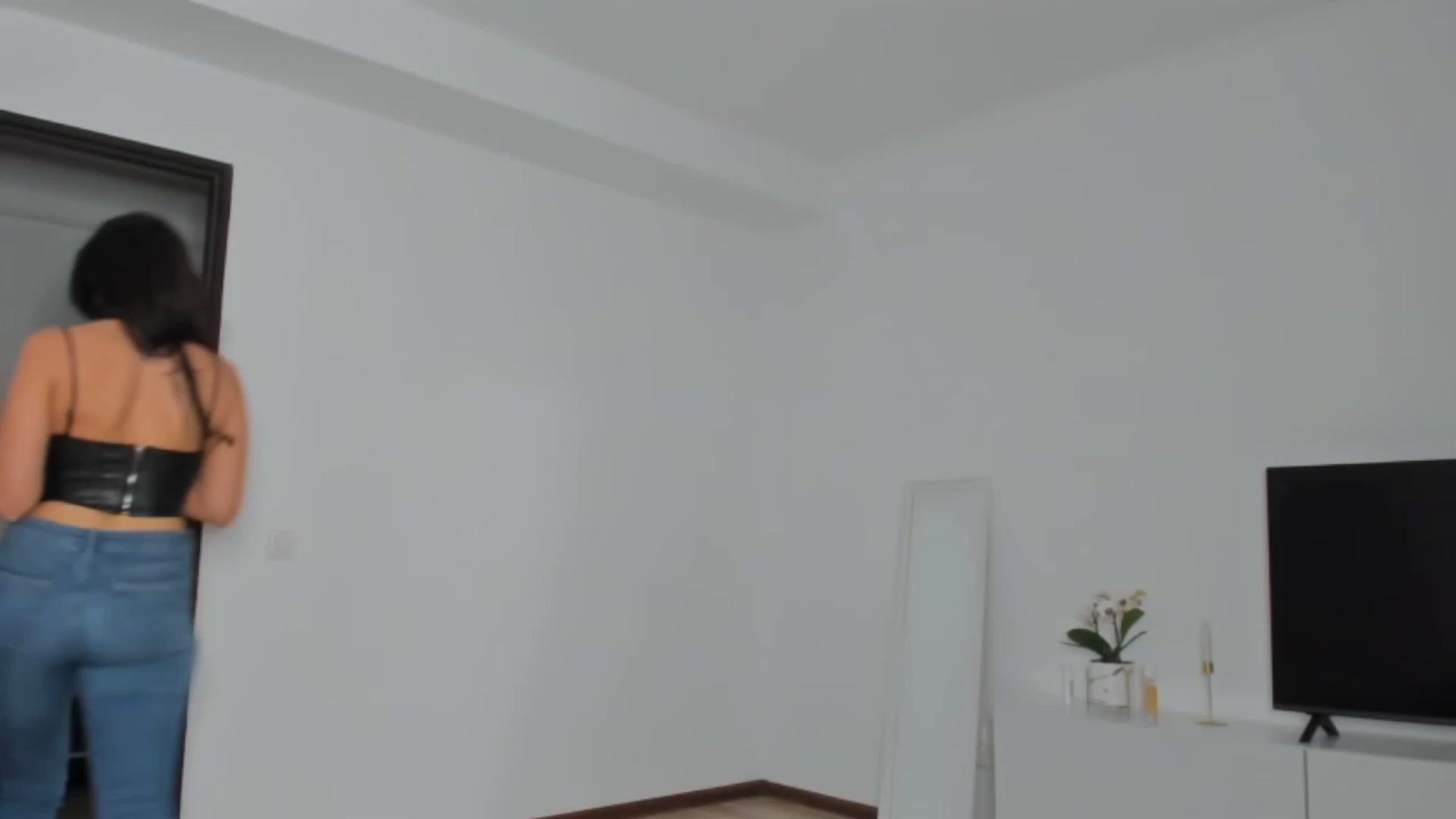 Gallery image thumbnail from Ms_Seductive's myfreecams stream on, 05/09/2023, 17:11 image 5 of 20