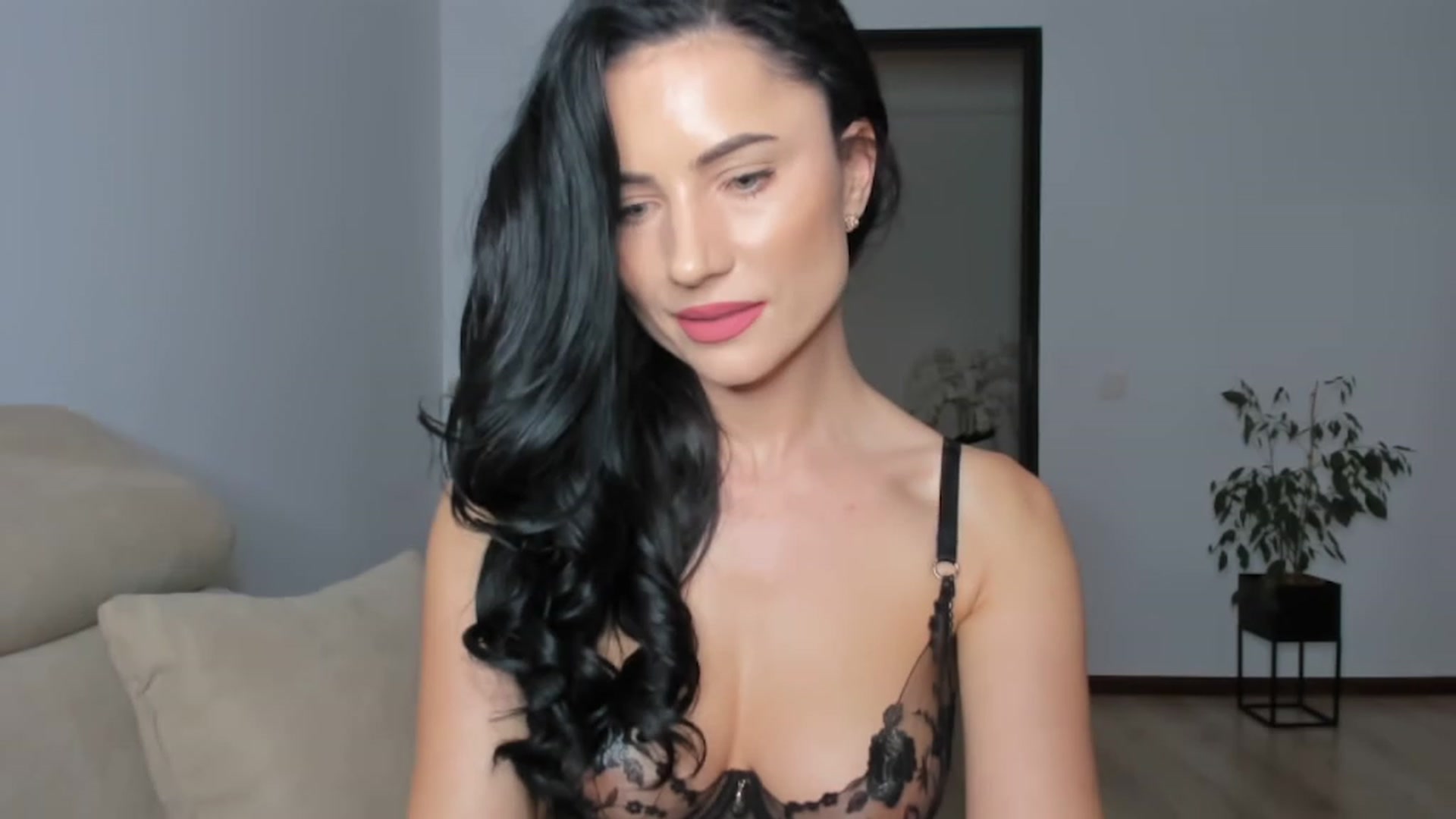 Gallery image thumbnail from Ms_Seductive's myfreecams stream on, 05/18/2023, 17:07 image 14 of 20