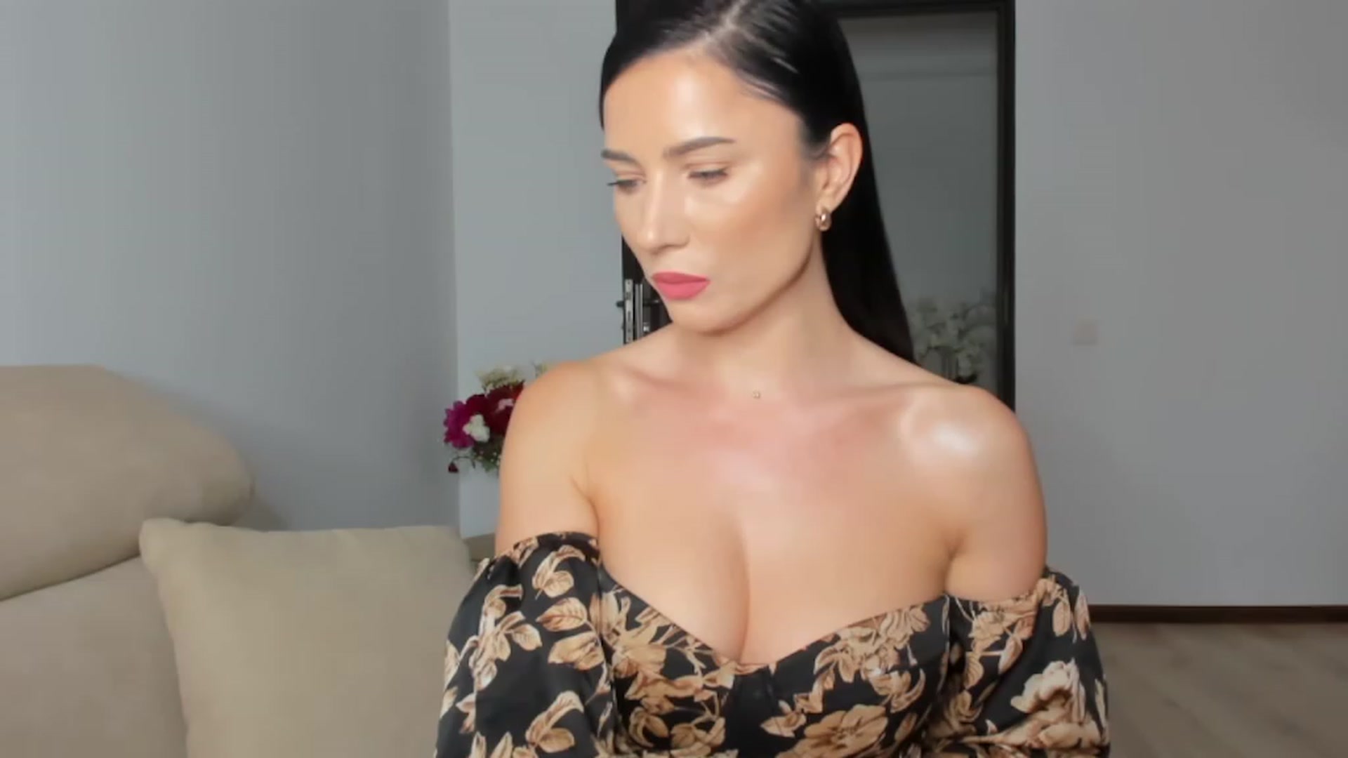 Gallery image thumbnail from Ms_Seductive's myfreecams stream on, 06/07/2023, 14:14 image 3 of 20