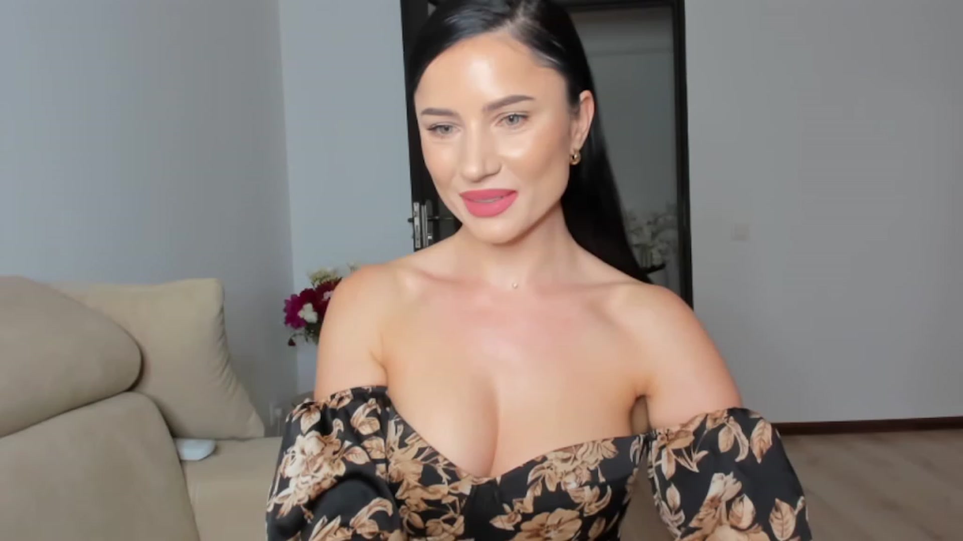 Gallery image thumbnail from Ms_Seductive's myfreecams stream on, 06/07/2023, 15:39 image 20 of 20