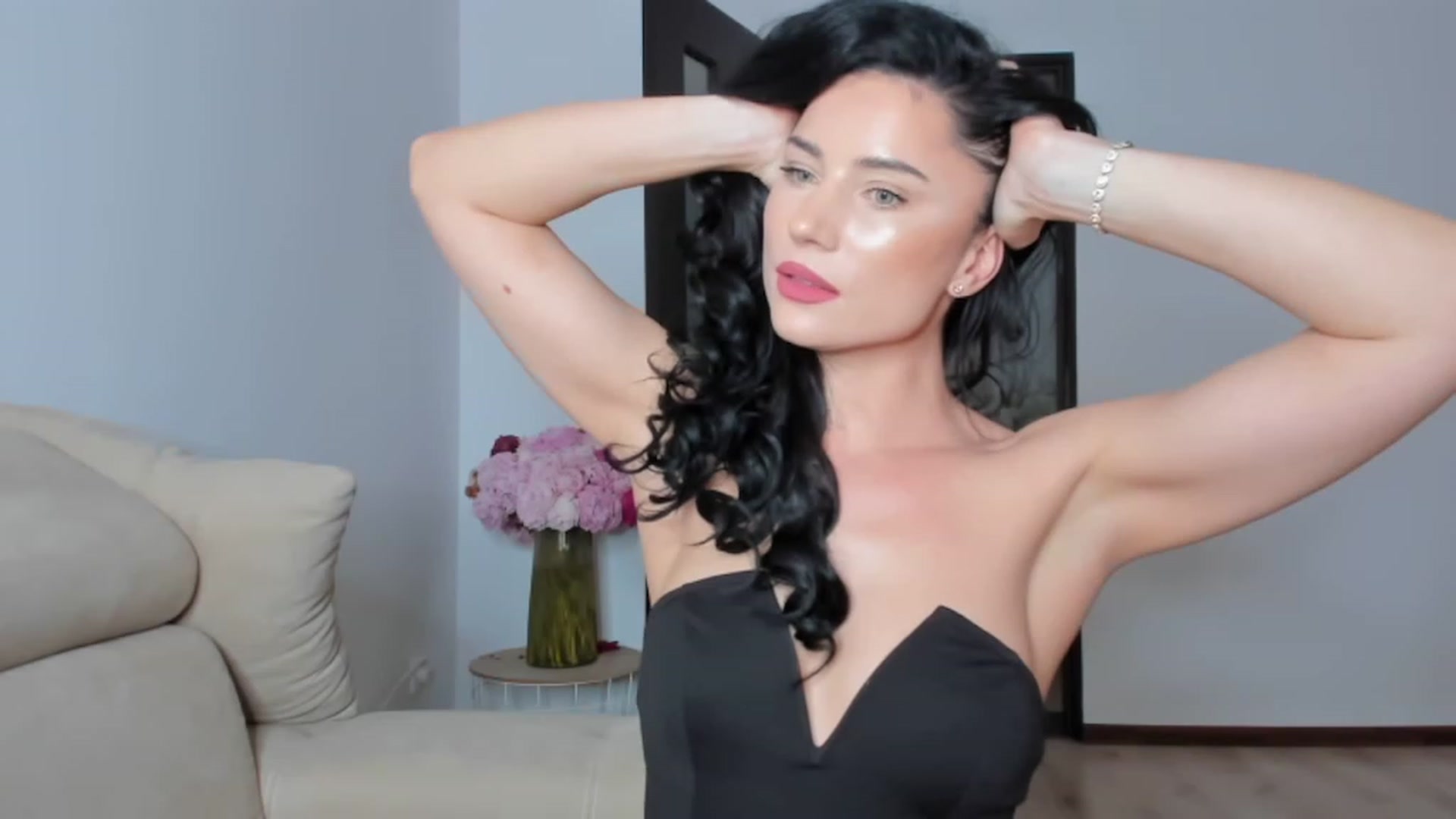 Gallery image thumbnail from Ms_Seductive's myfreecams stream on, 06/20/2023, 17:31 image 8 of 20