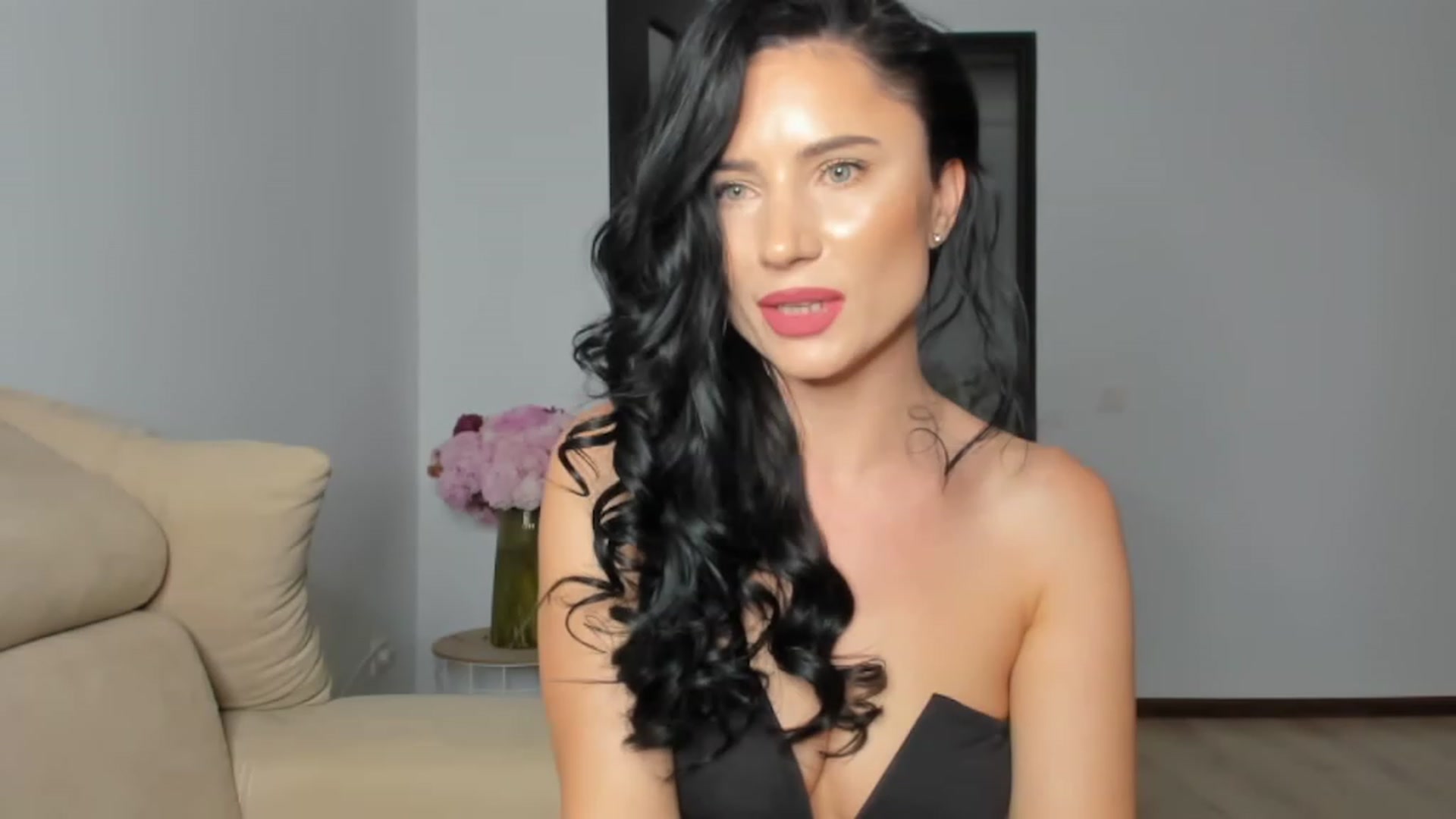 Gallery image thumbnail from Ms_Seductive's myfreecams stream on, 06/20/2023, 18:20 image 20 of 20