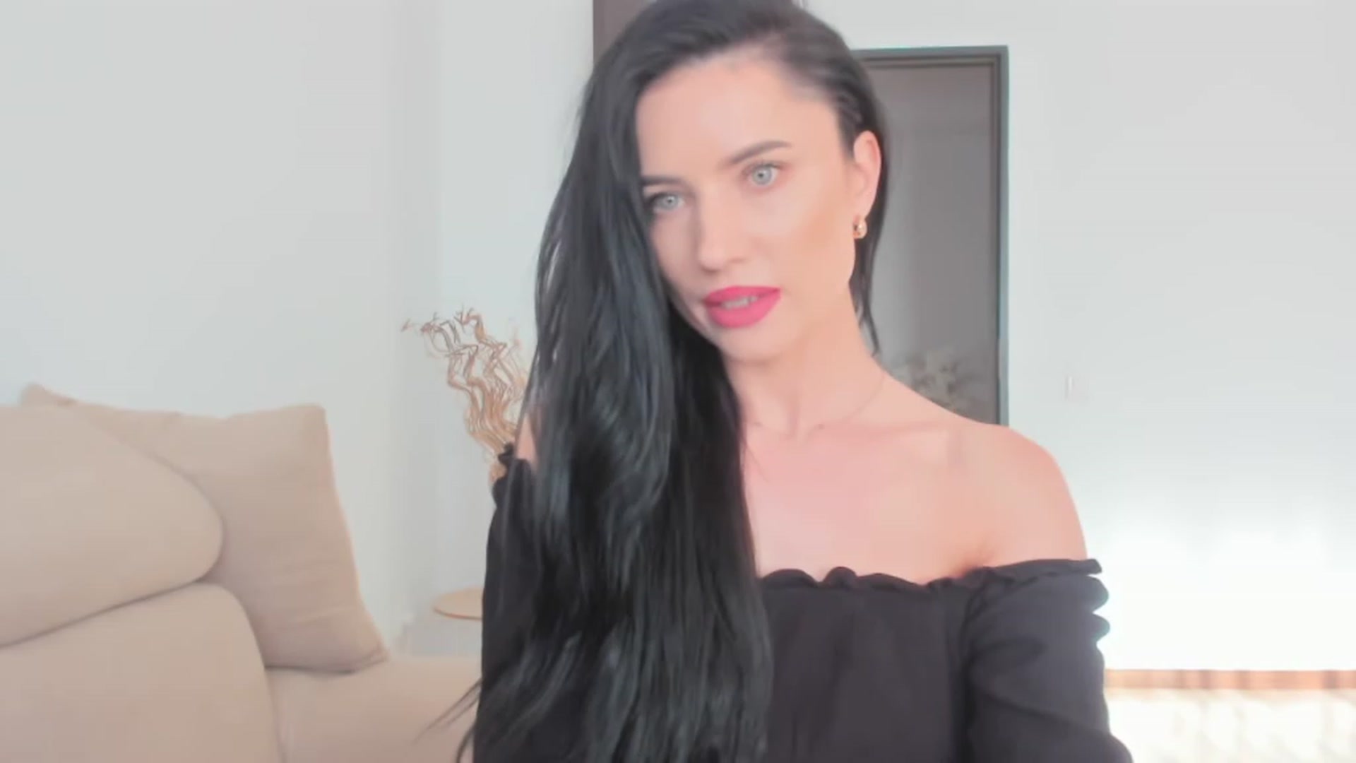 Gallery image thumbnail from Ms_Seductive's myfreecams stream on, 06/26/2023, 17:09 image 2 of 20