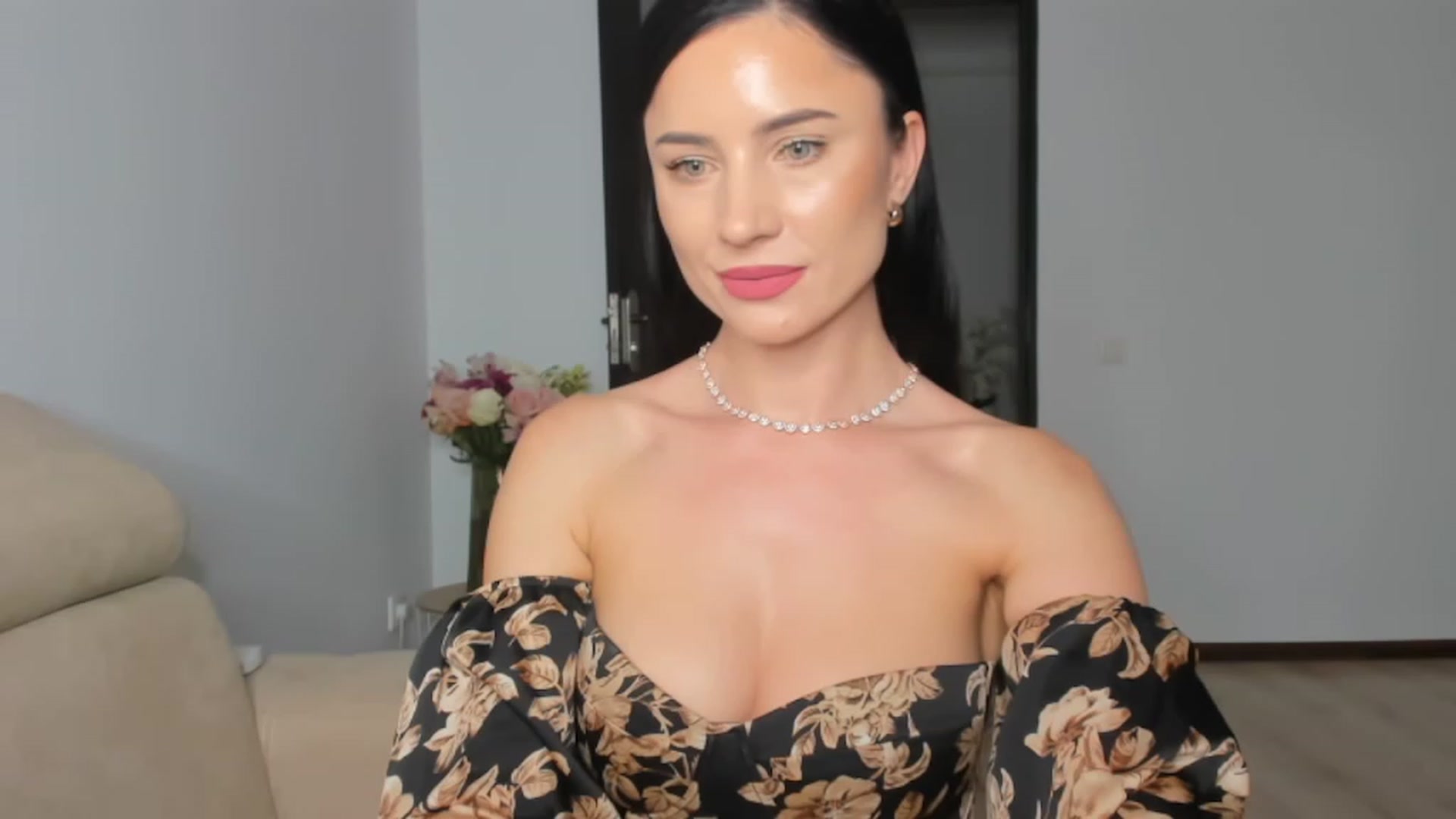 Gallery image thumbnail from Ms_Seductive's myfreecams stream on, 06/28/2023, 16:35 image 14 of 20