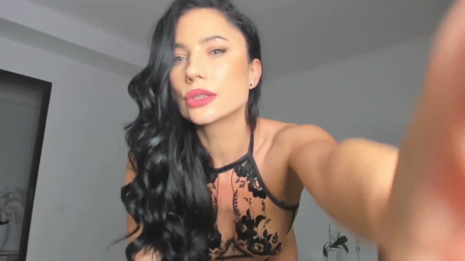 Gallery image thumbnail from Ms_Seductive's myfreecams stream on, 08/03/2023, 18:41 image 18 of 20