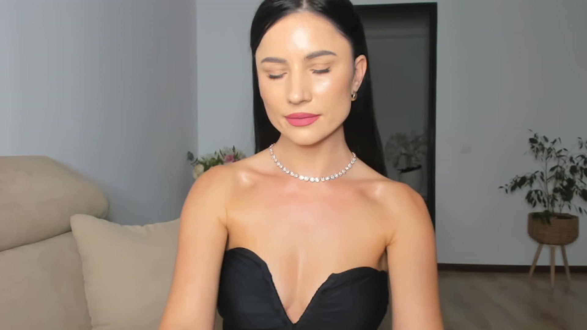 Gallery image thumbnail from Ms_Seductive's myfreecams stream on, 10/16/2023, 15:40 image 14 of 20