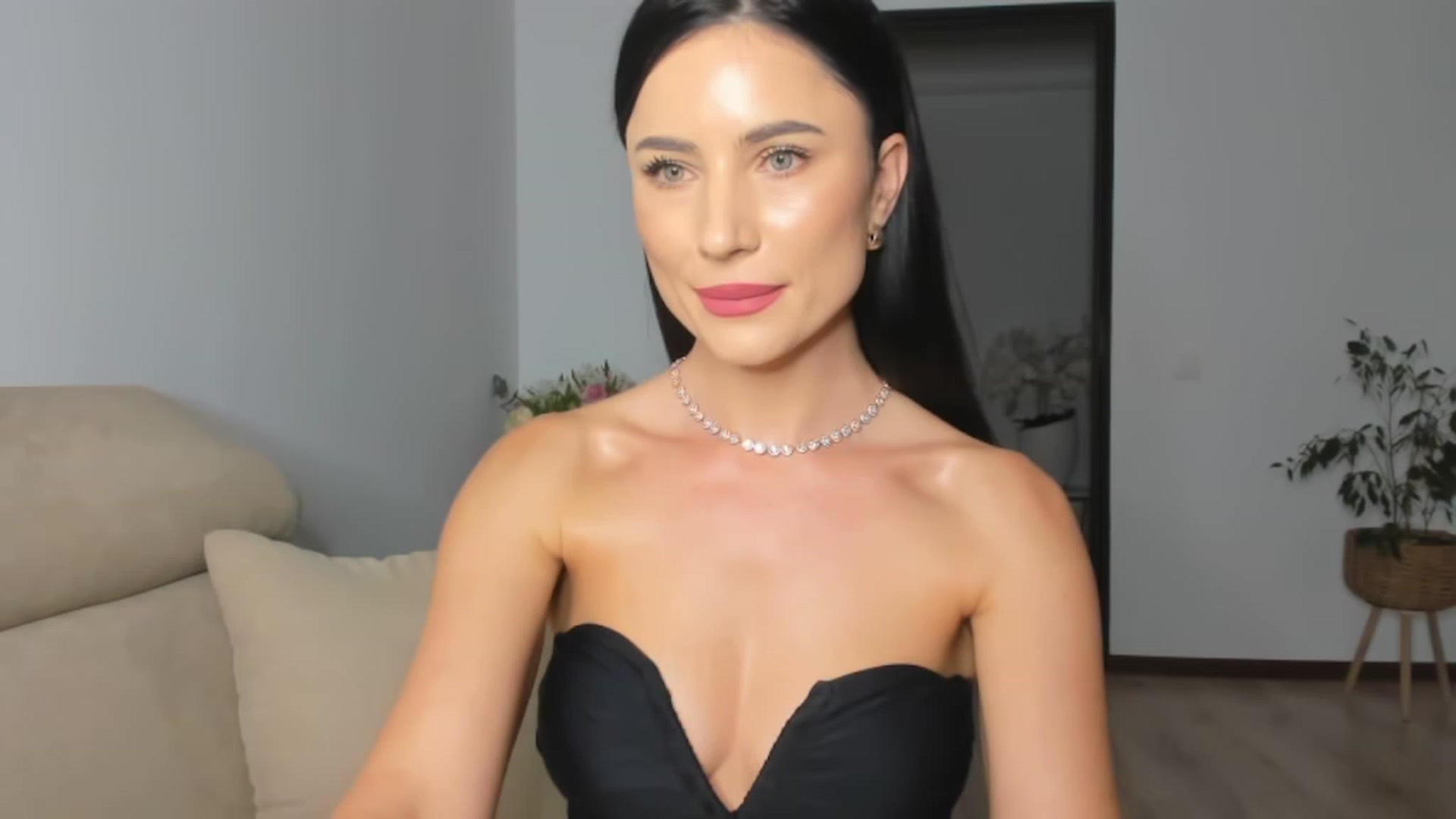 Gallery image thumbnail from Ms_Seductive's myfreecams stream on, 10/16/2023, 15:40 image 11 of 20