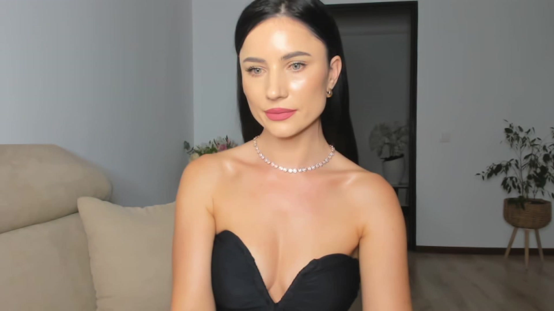 Gallery image thumbnail from Ms_Seductive's myfreecams stream on, 10/16/2023, 15:57 image 18 of 20
