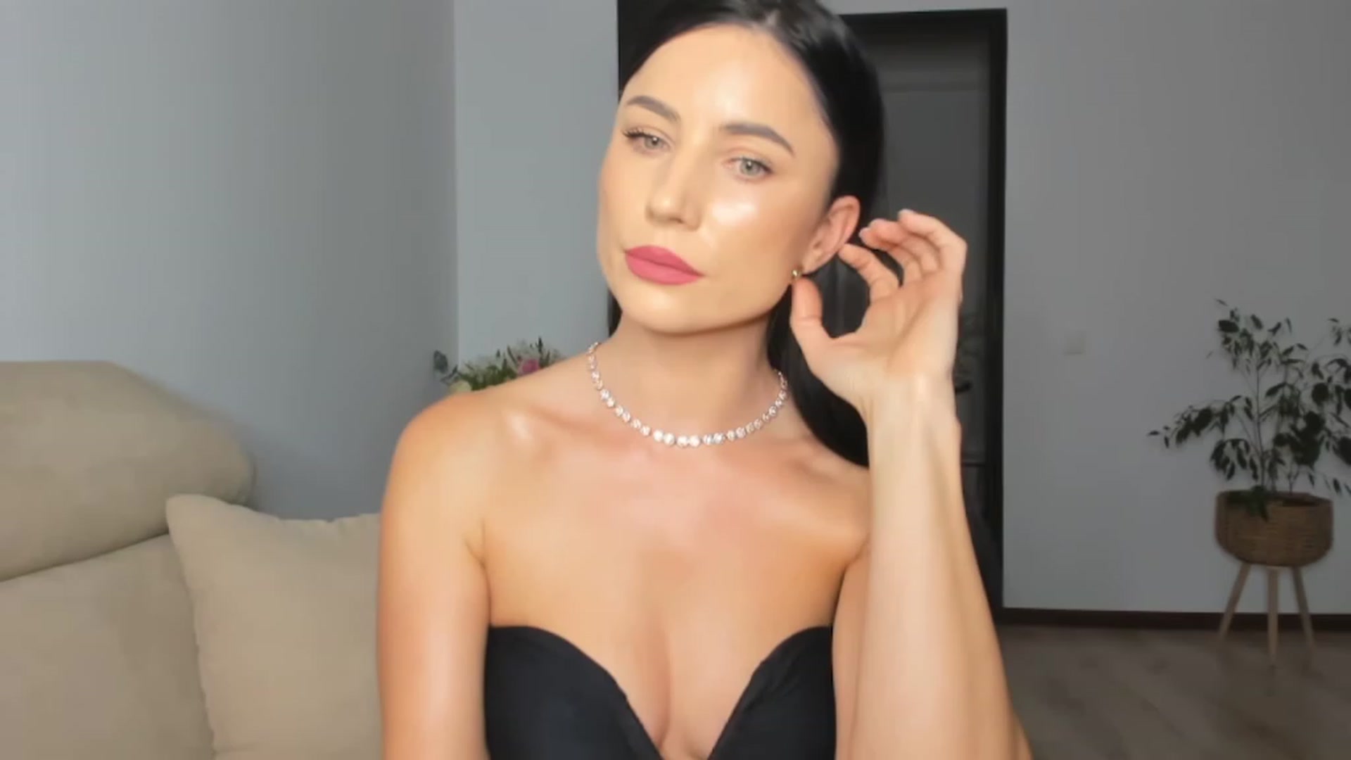 Gallery image thumbnail from Ms_Seductive's myfreecams stream on, 10/16/2023, 15:57 image 1 of 20