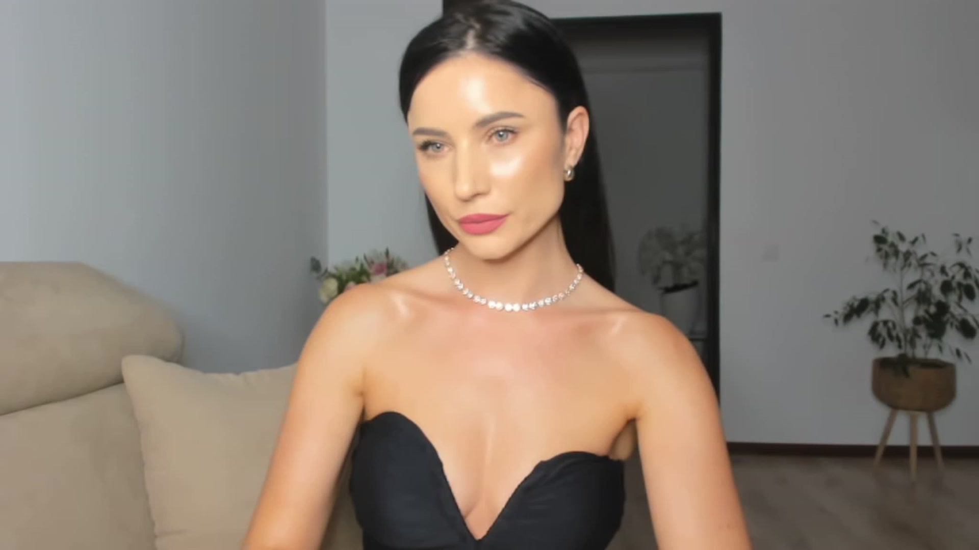 Gallery image thumbnail from Ms_Seductive's myfreecams stream on, 10/16/2023, 15:57 image 10 of 20