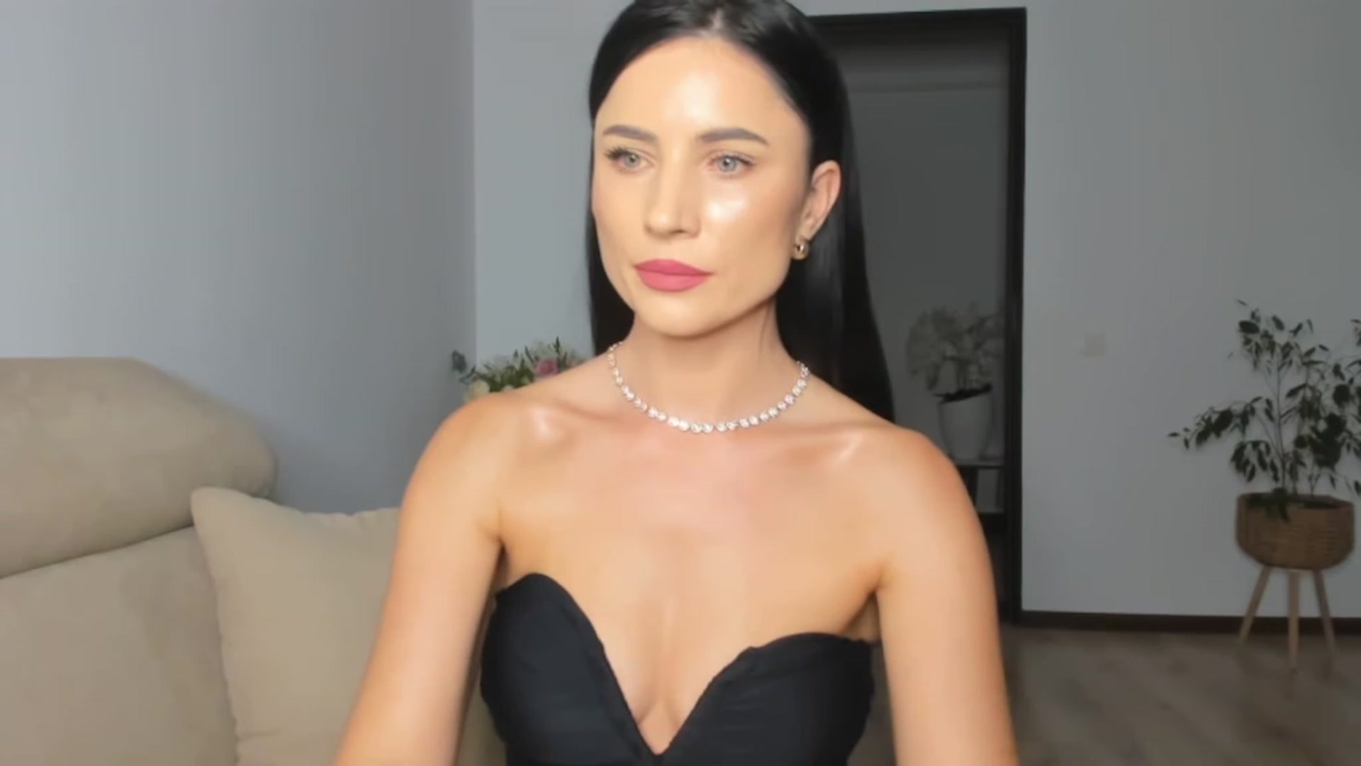 Gallery image thumbnail from Ms_Seductive's myfreecams stream on, 10/16/2023, 15:57 image 19 of 20