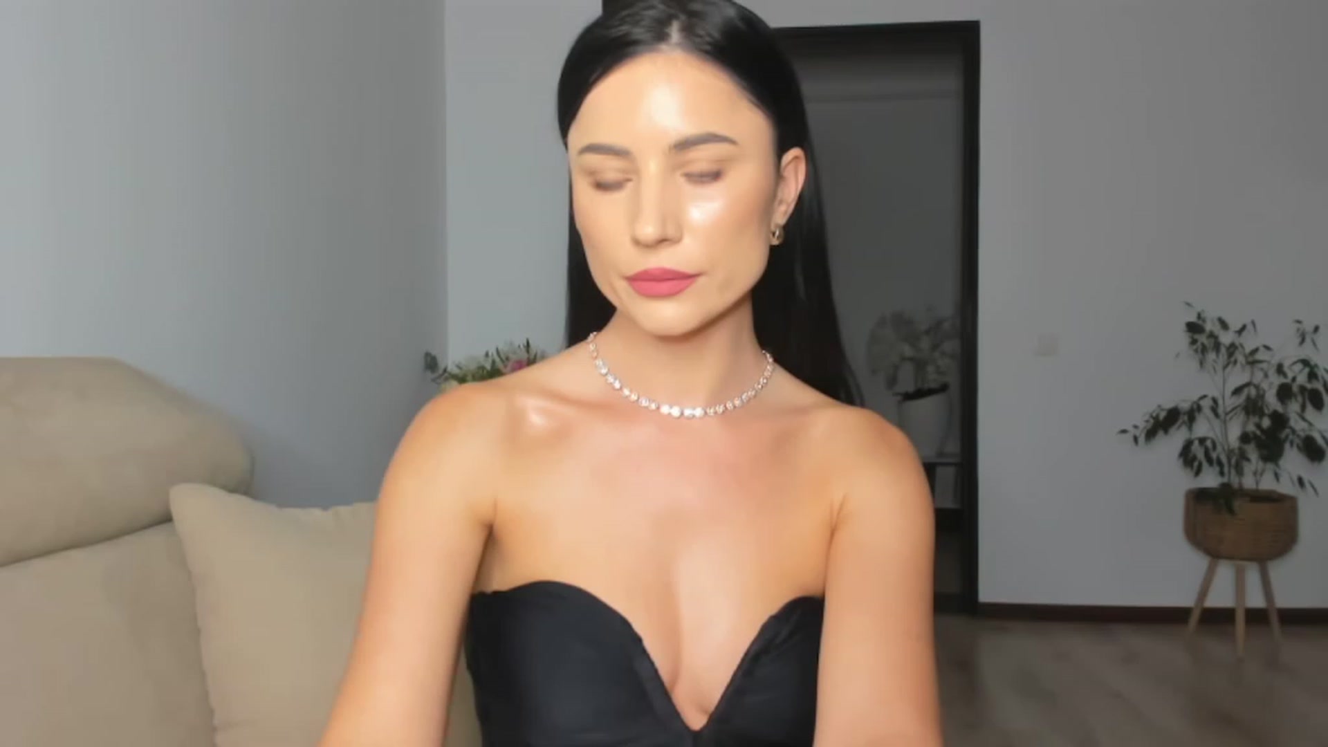 Gallery image thumbnail from Ms_Seductive's myfreecams stream on, 10/16/2023, 15:57 image 6 of 20