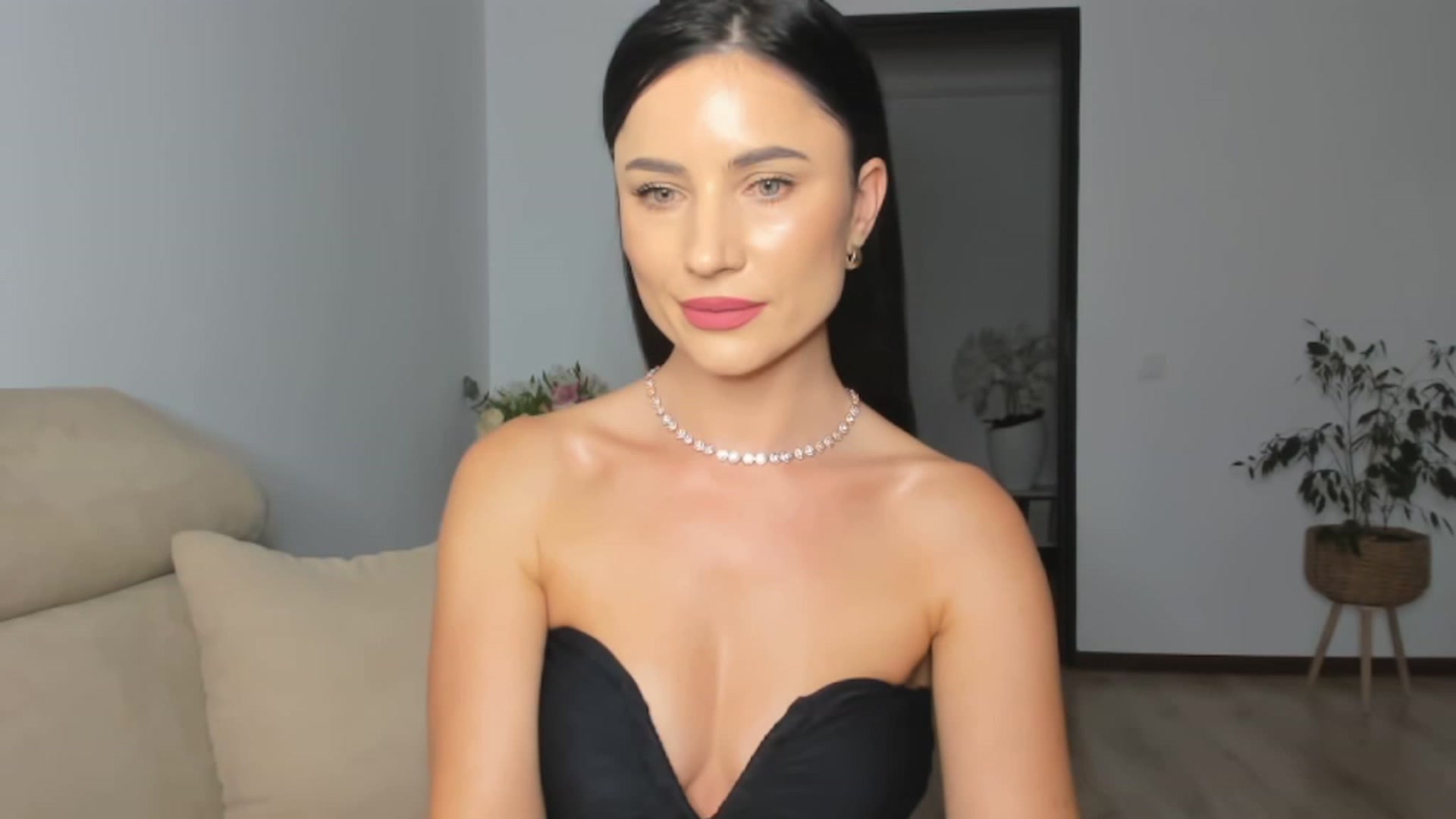 Gallery image thumbnail from Ms_Seductive's myfreecams stream on, 10/16/2023, 15:57 image 2 of 20