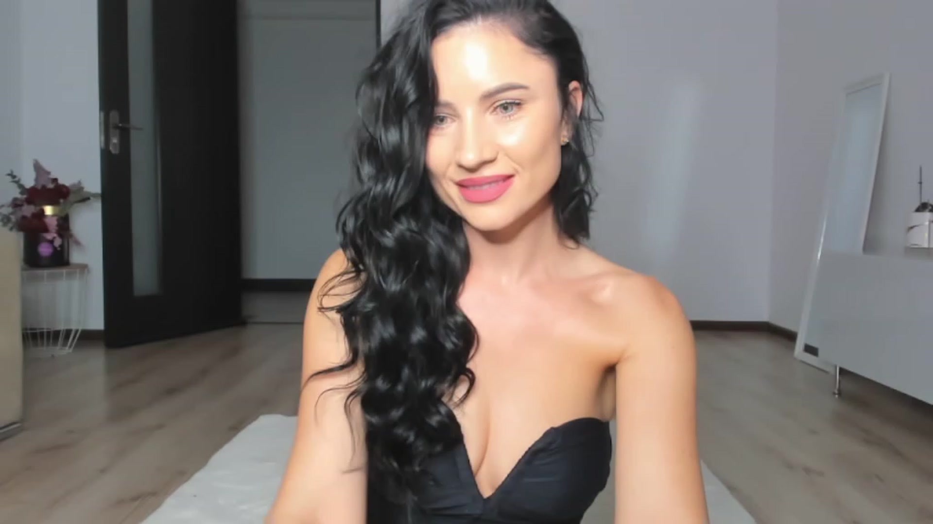 Gallery image thumbnail from Ms_Seductive's myfreecams stream on, 10/17/2023, 17:43 image 6 of 20