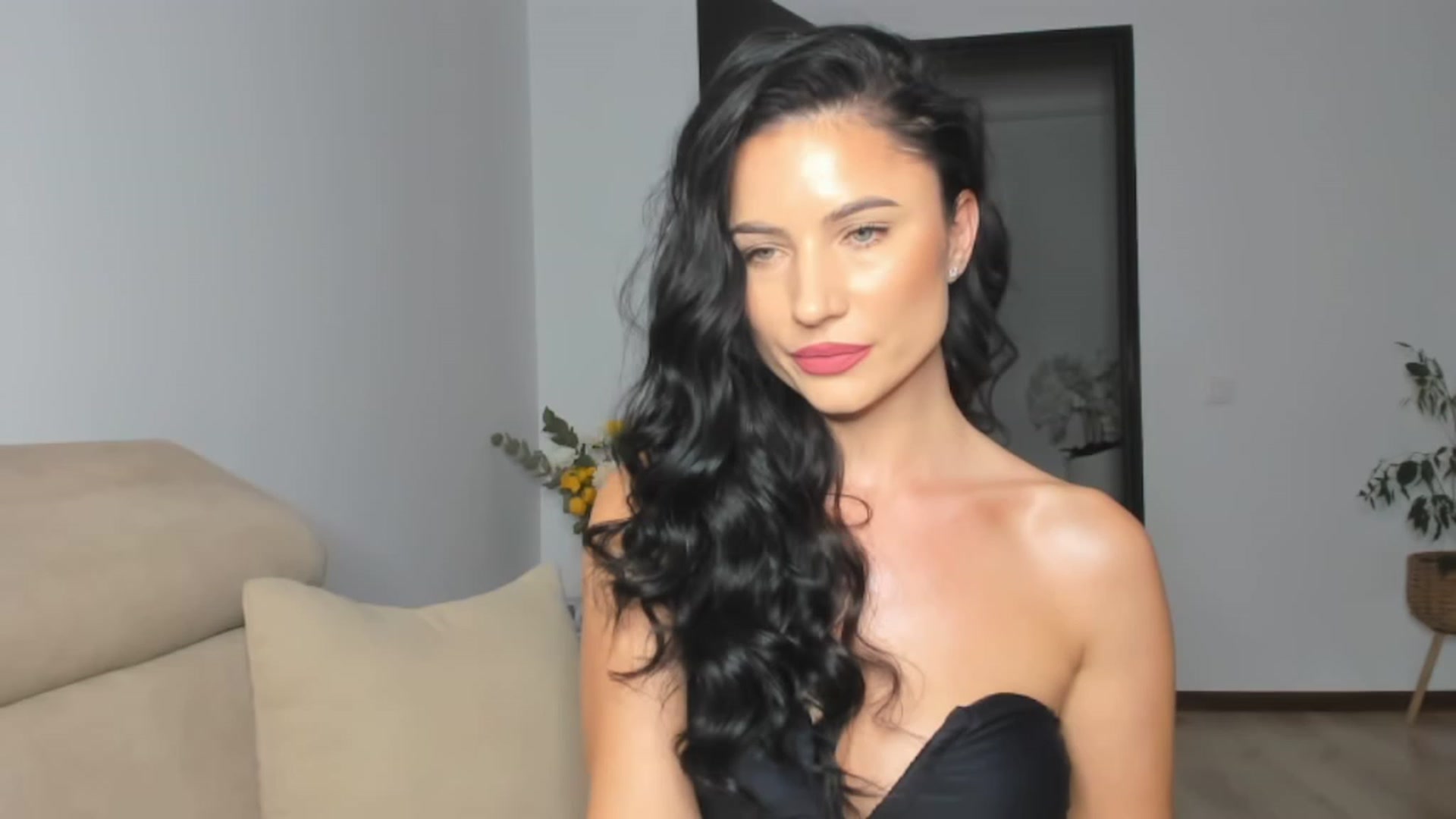 Gallery image thumbnail from Ms_Seductive's myfreecams stream on, 11/03/2023, 16:21 image 4 of 20