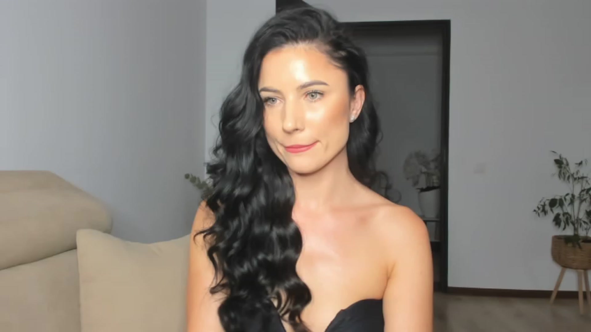 Gallery image thumbnail from Ms_Seductive's myfreecams stream on, 11/03/2023, 17:04 image 2 of 20