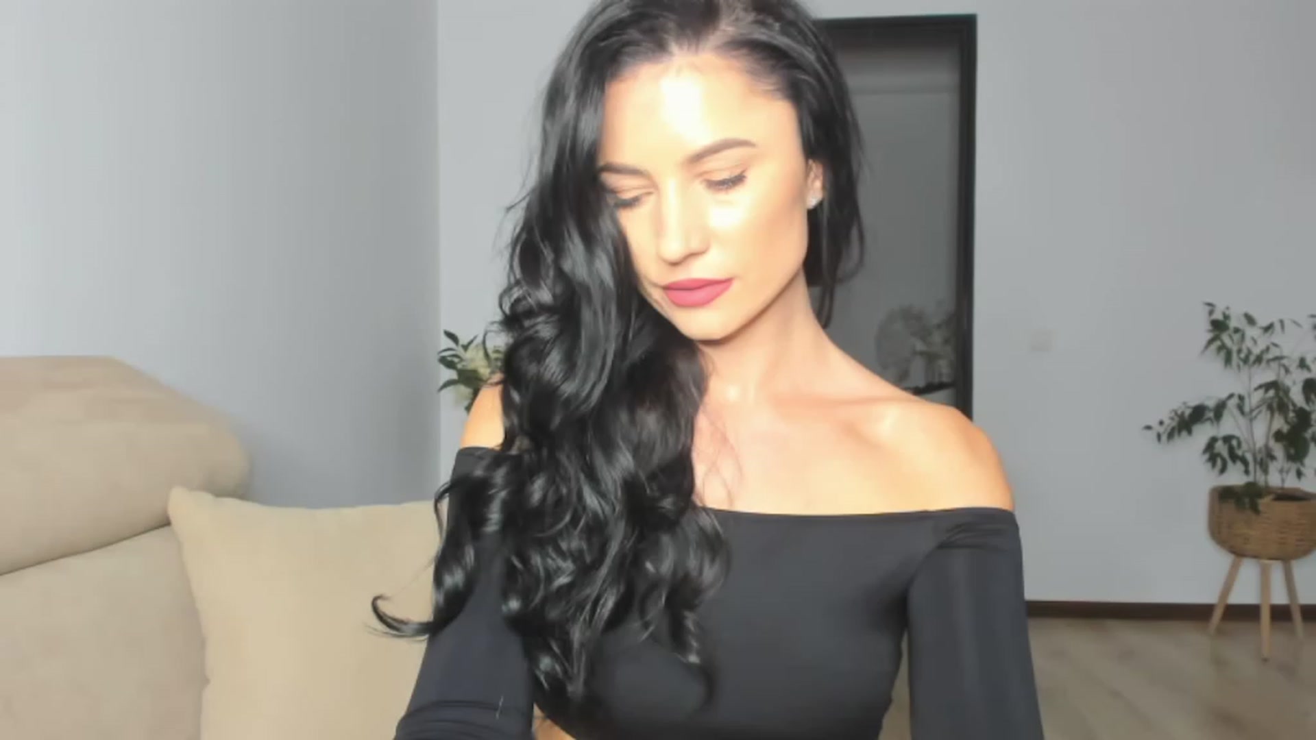Gallery image thumbnail from Ms_Seductive's myfreecams stream on, 11/16/2023, 17:07 image 2 of 20